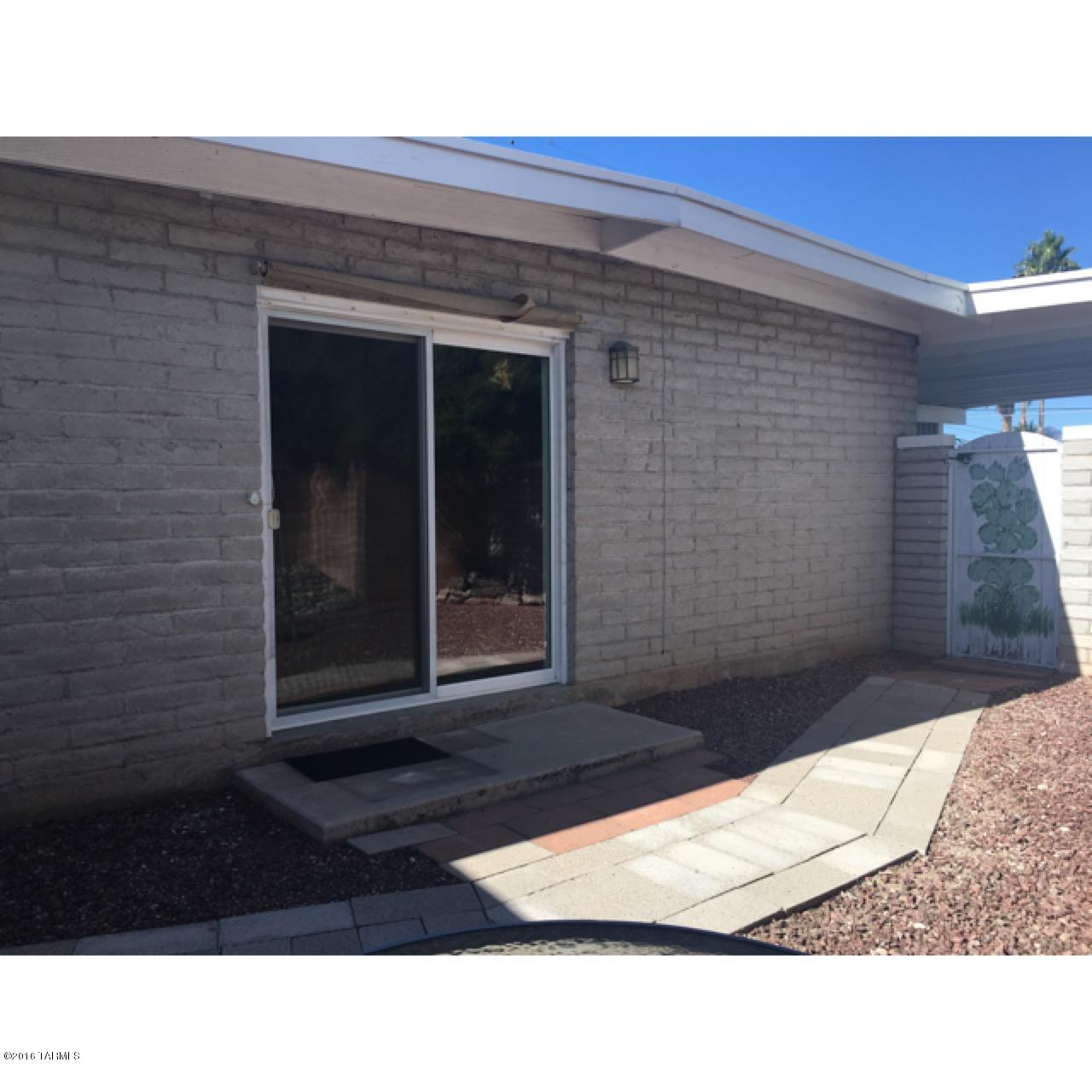 Braewood Terrace (1-107) - Residential