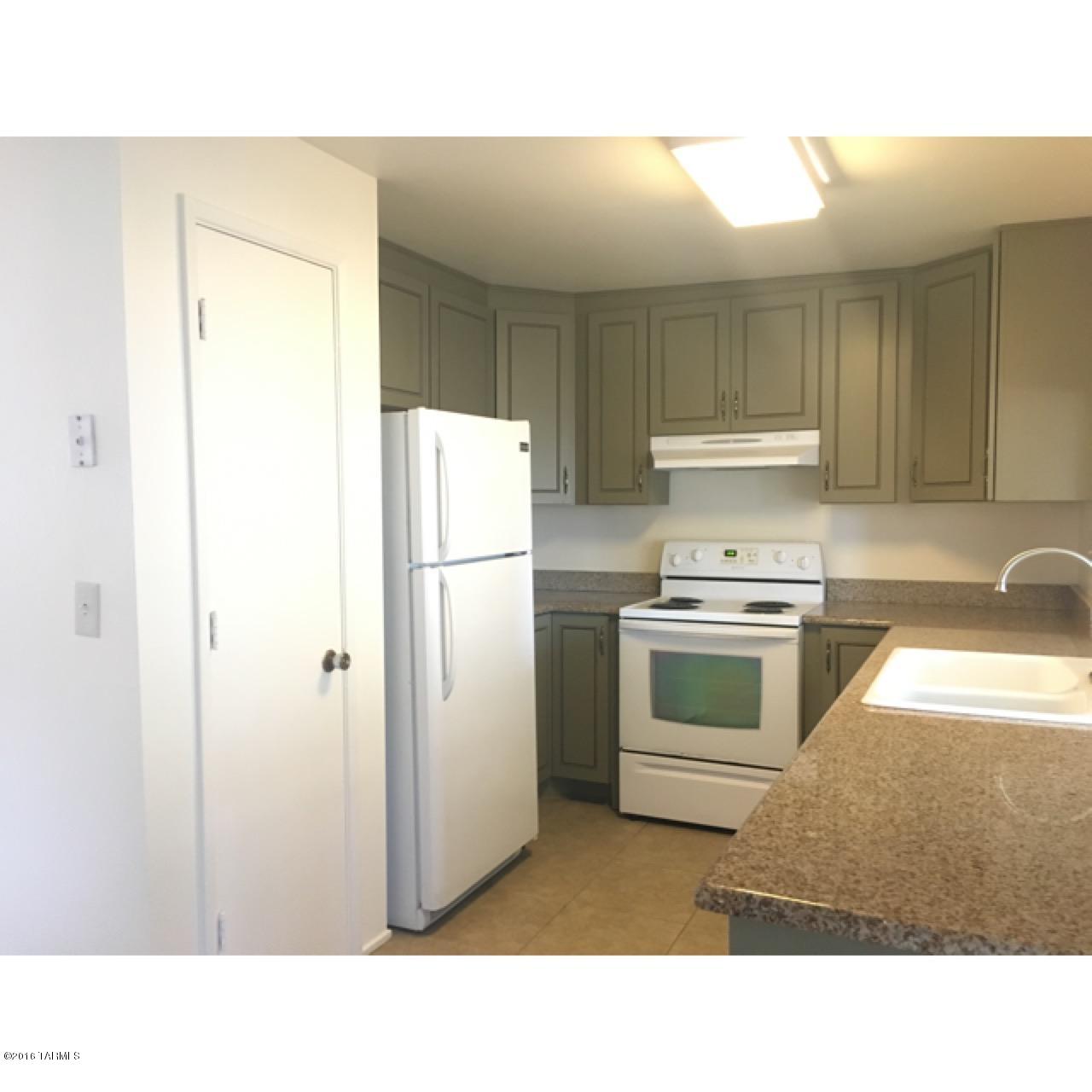 Braewood Terrace (1-107) - Residential