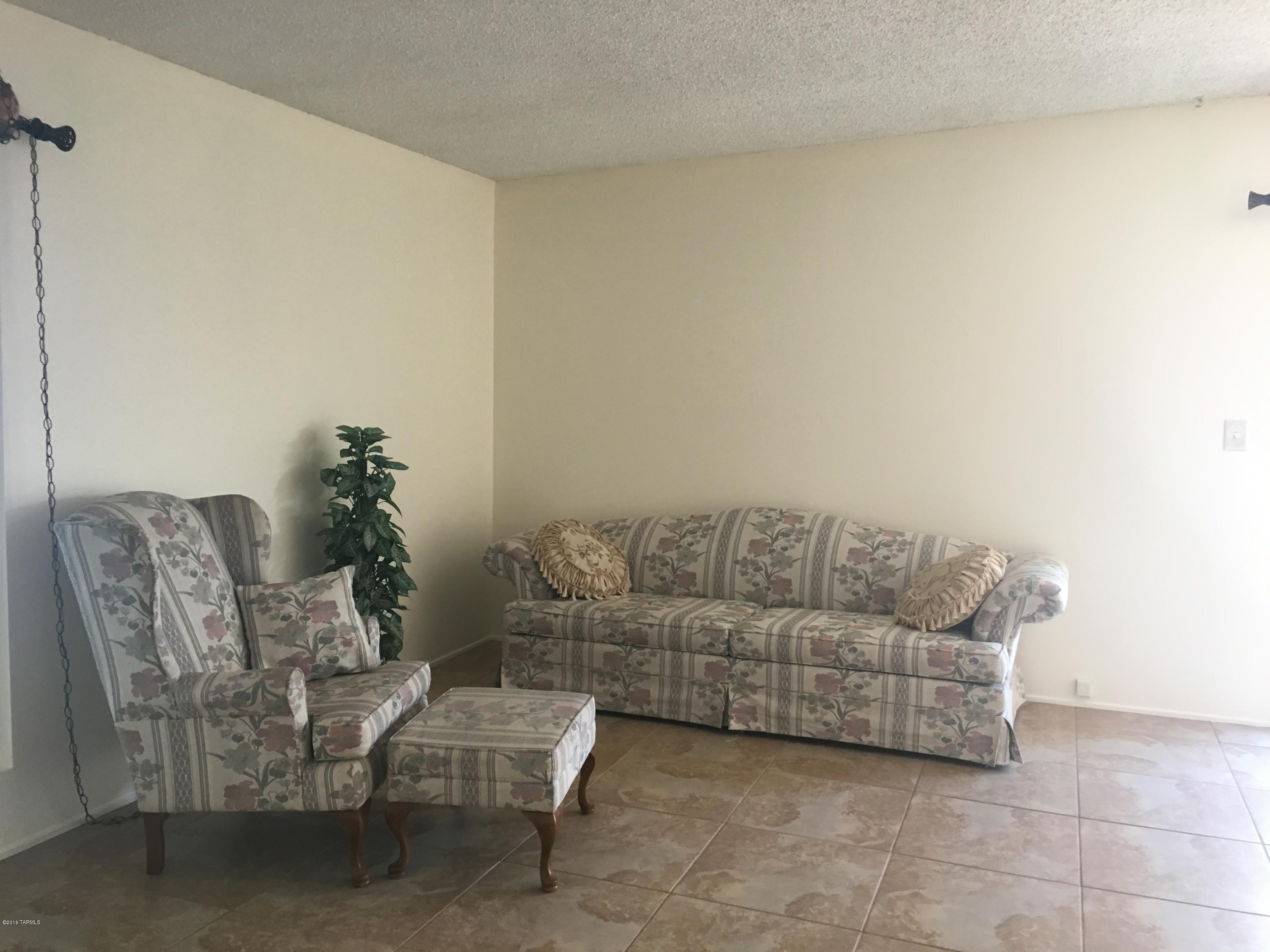Braewood Terrace (1-107) - Residential