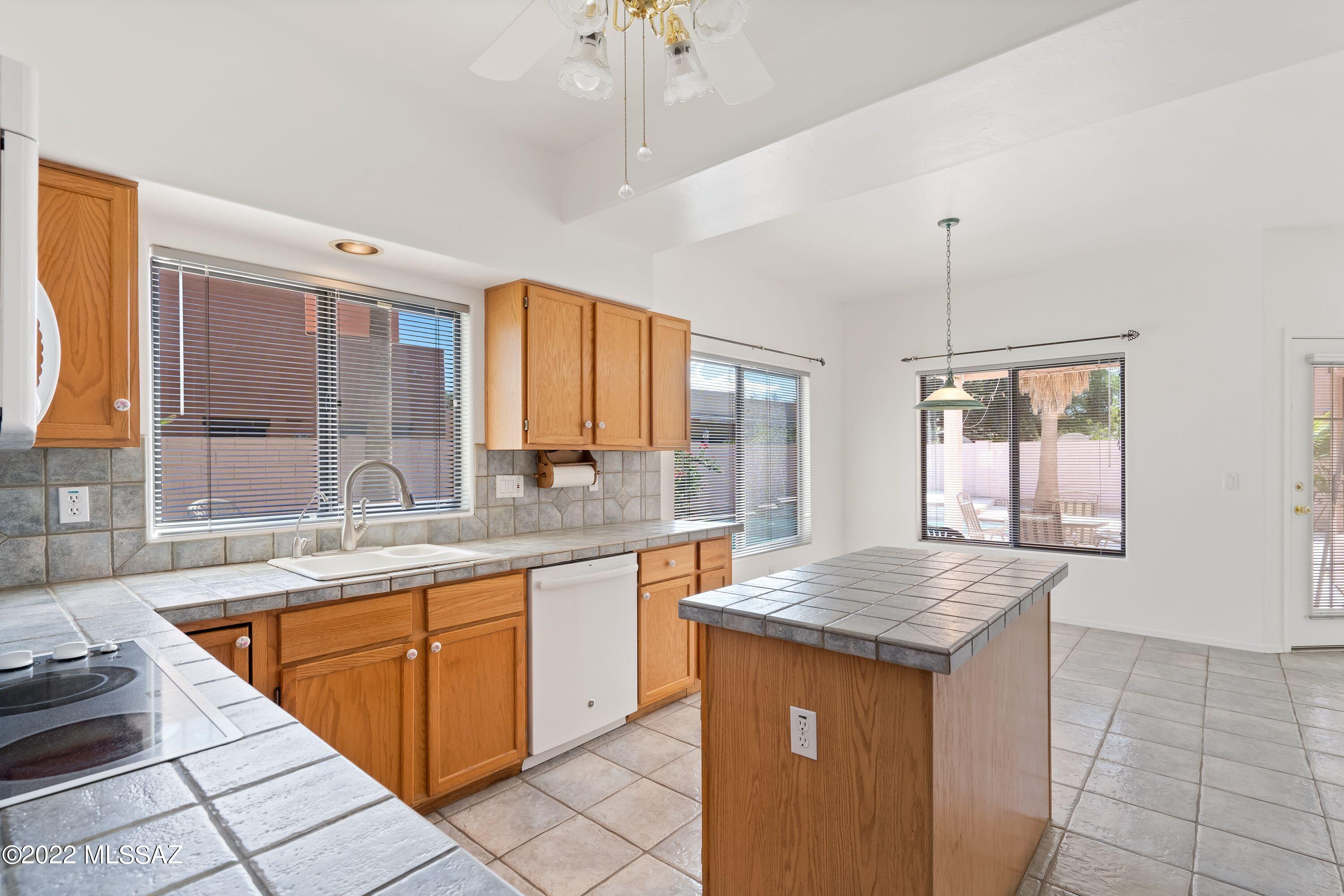 Vista Del Rio (218-290) - Residential