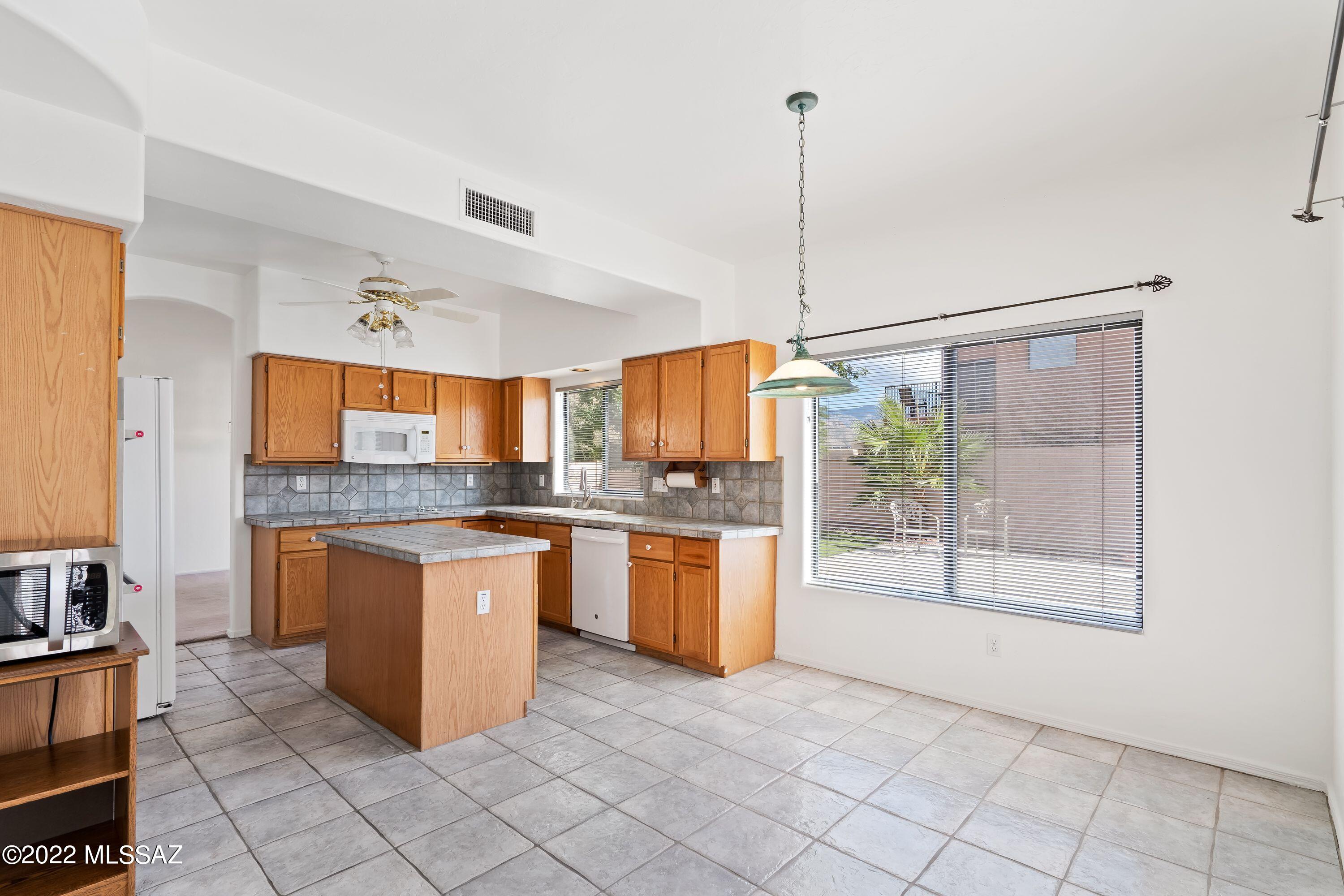 Vista Del Rio (218-290) - Residential