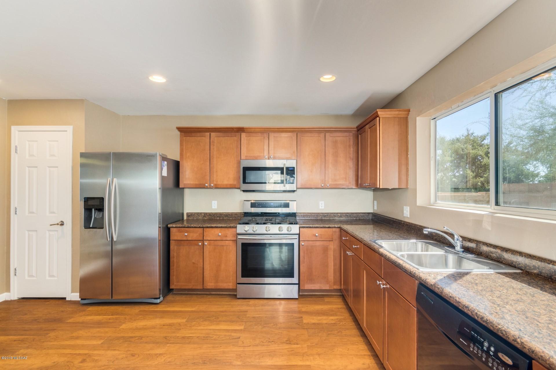 Pantano Overlook - Residential