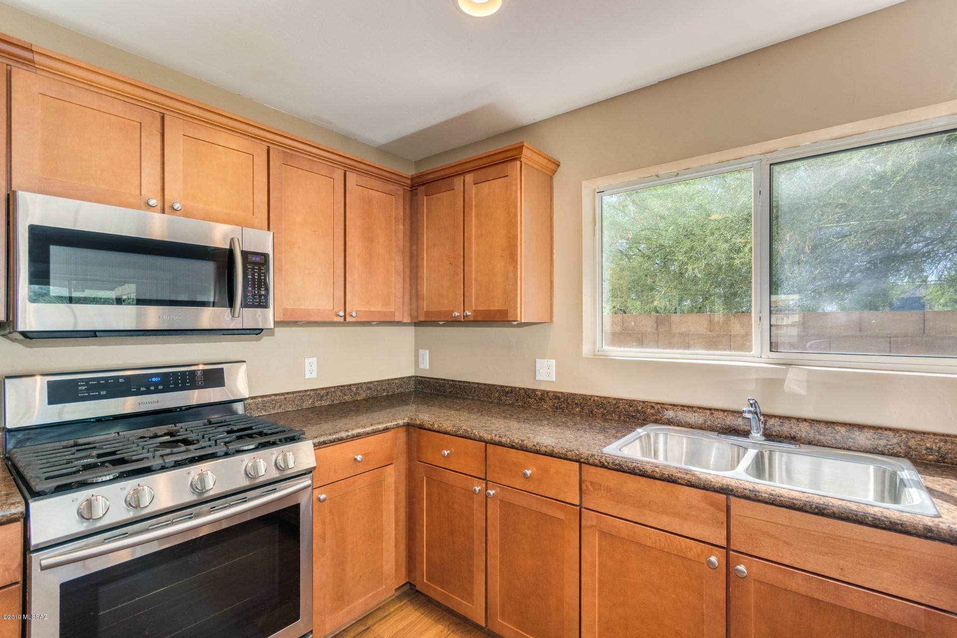 Pantano Overlook - Residential