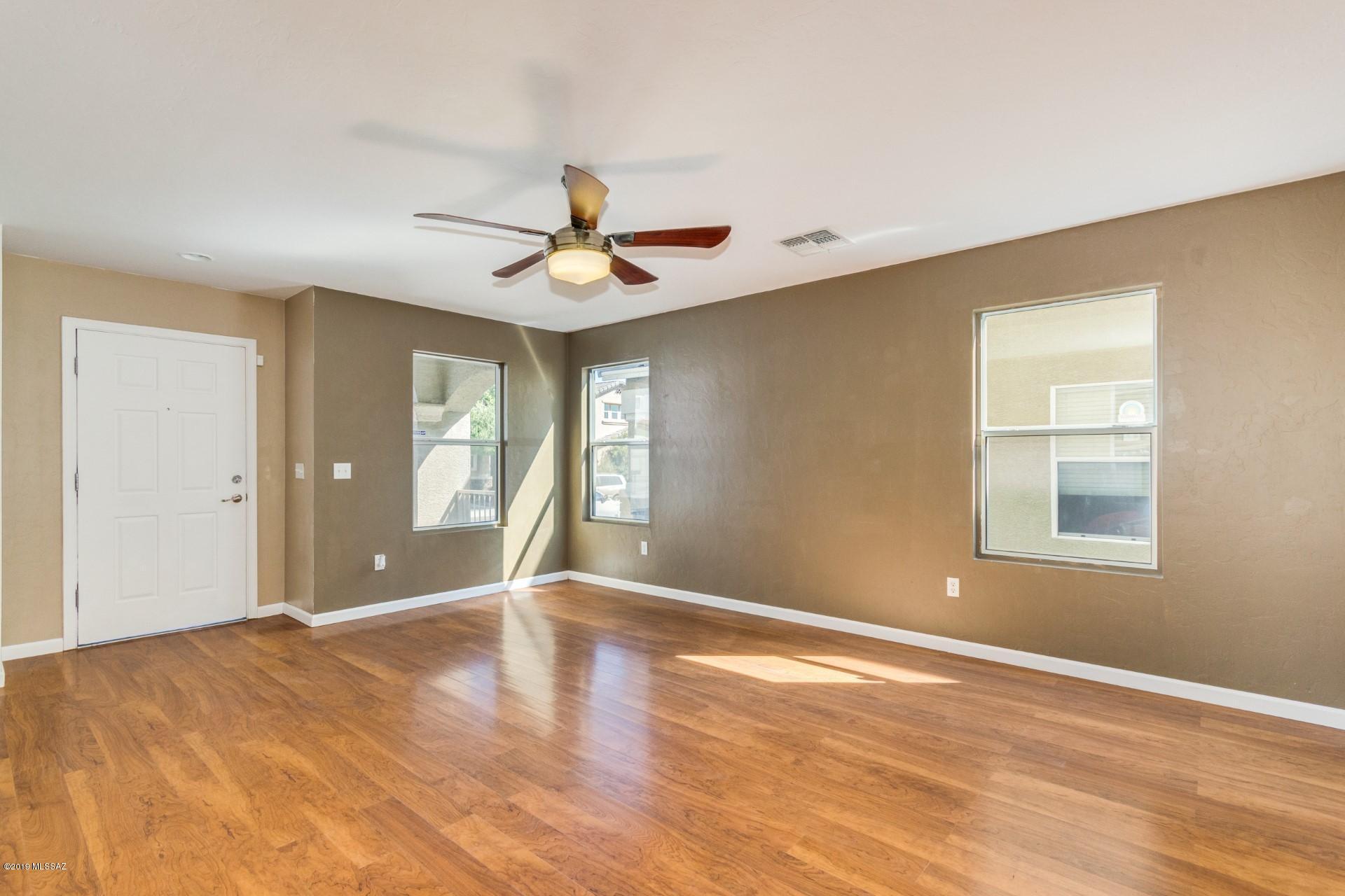 Pantano Overlook - Residential