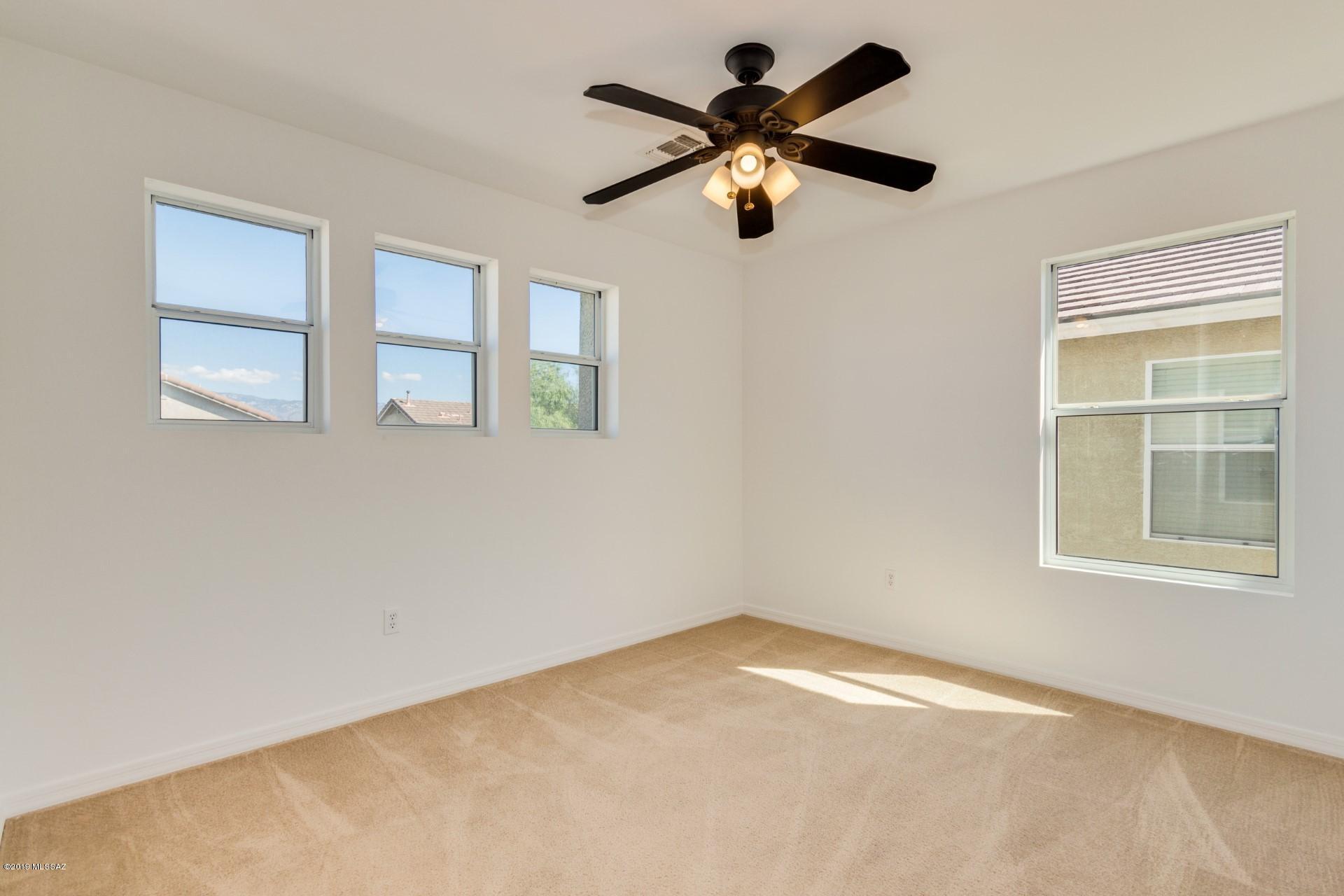 Pantano Overlook - Residential