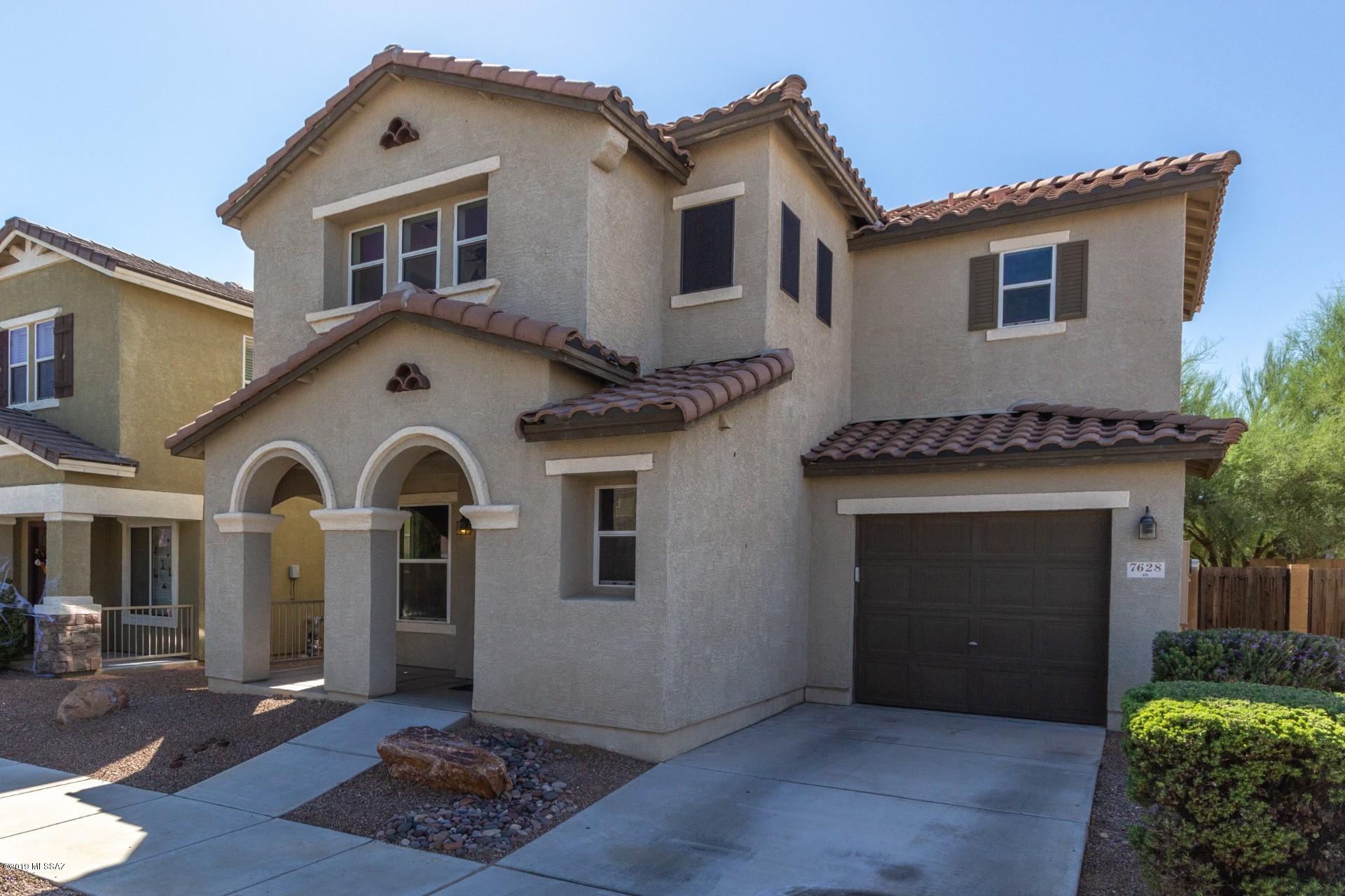 Pantano Overlook - Residential