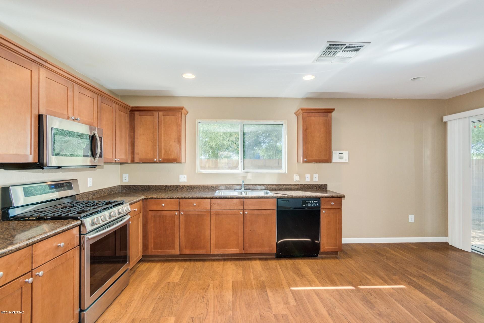 Pantano Overlook - Residential