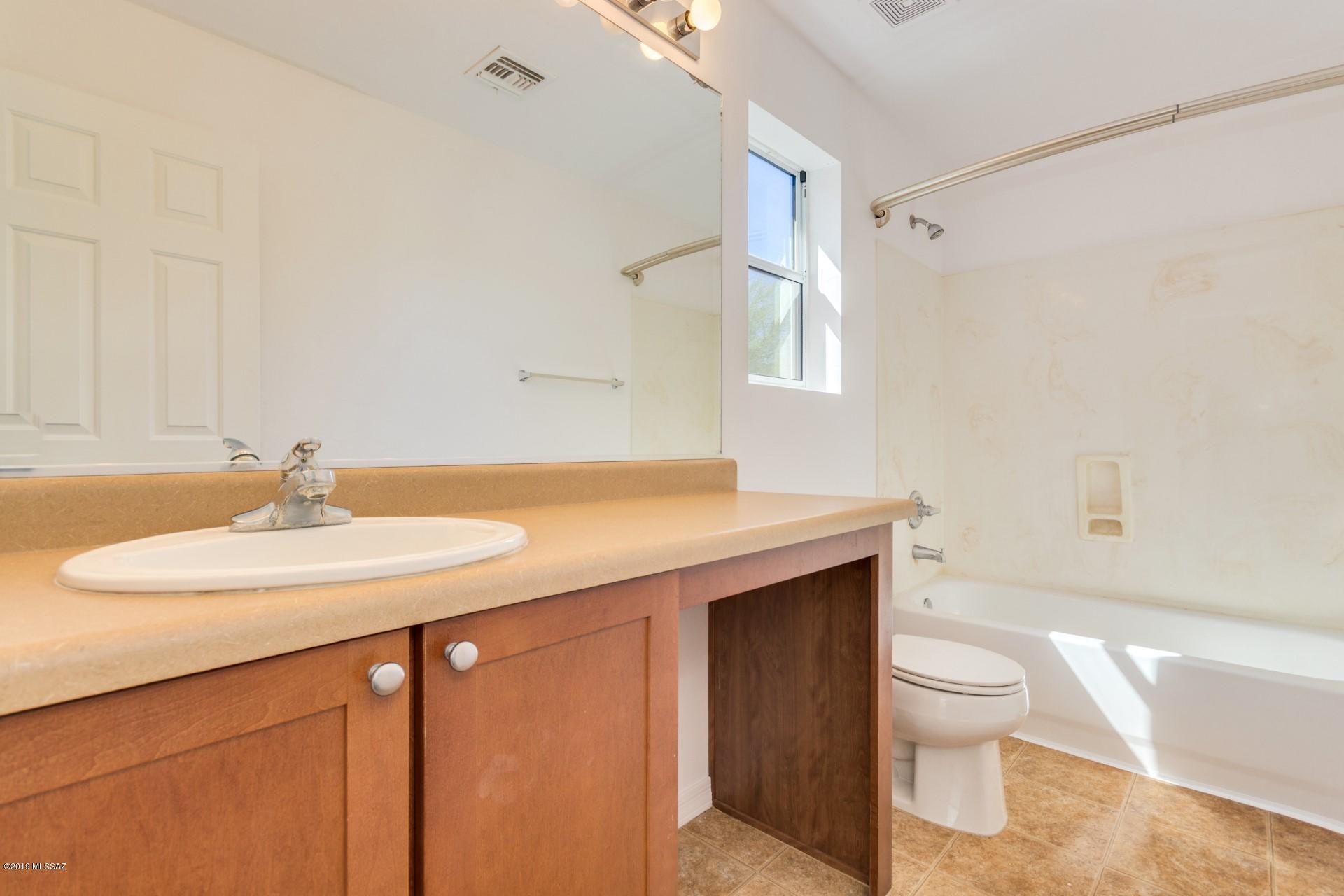 Pantano Overlook - Residential