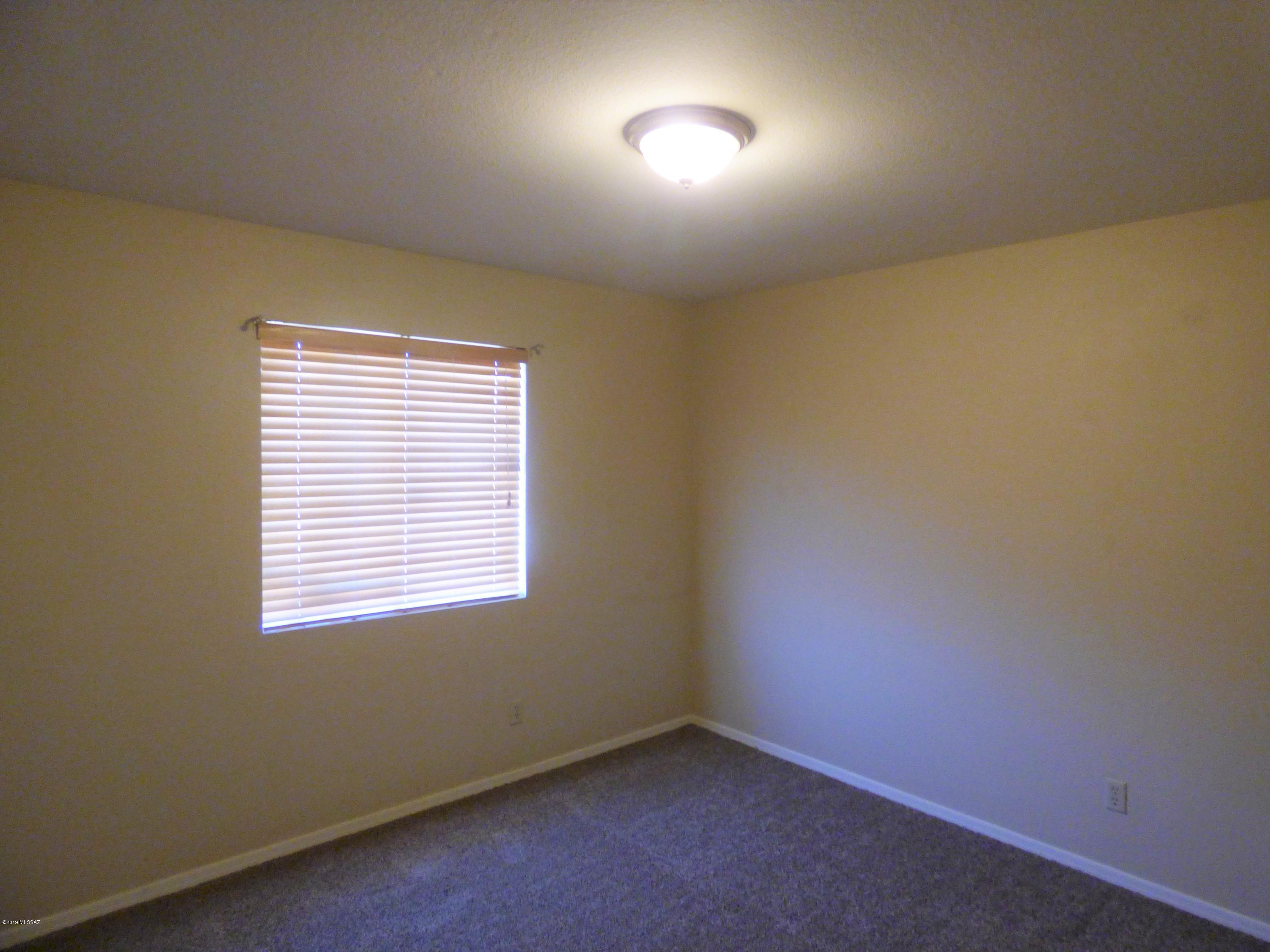 Meadowbrook (208-269) - Residential Lease