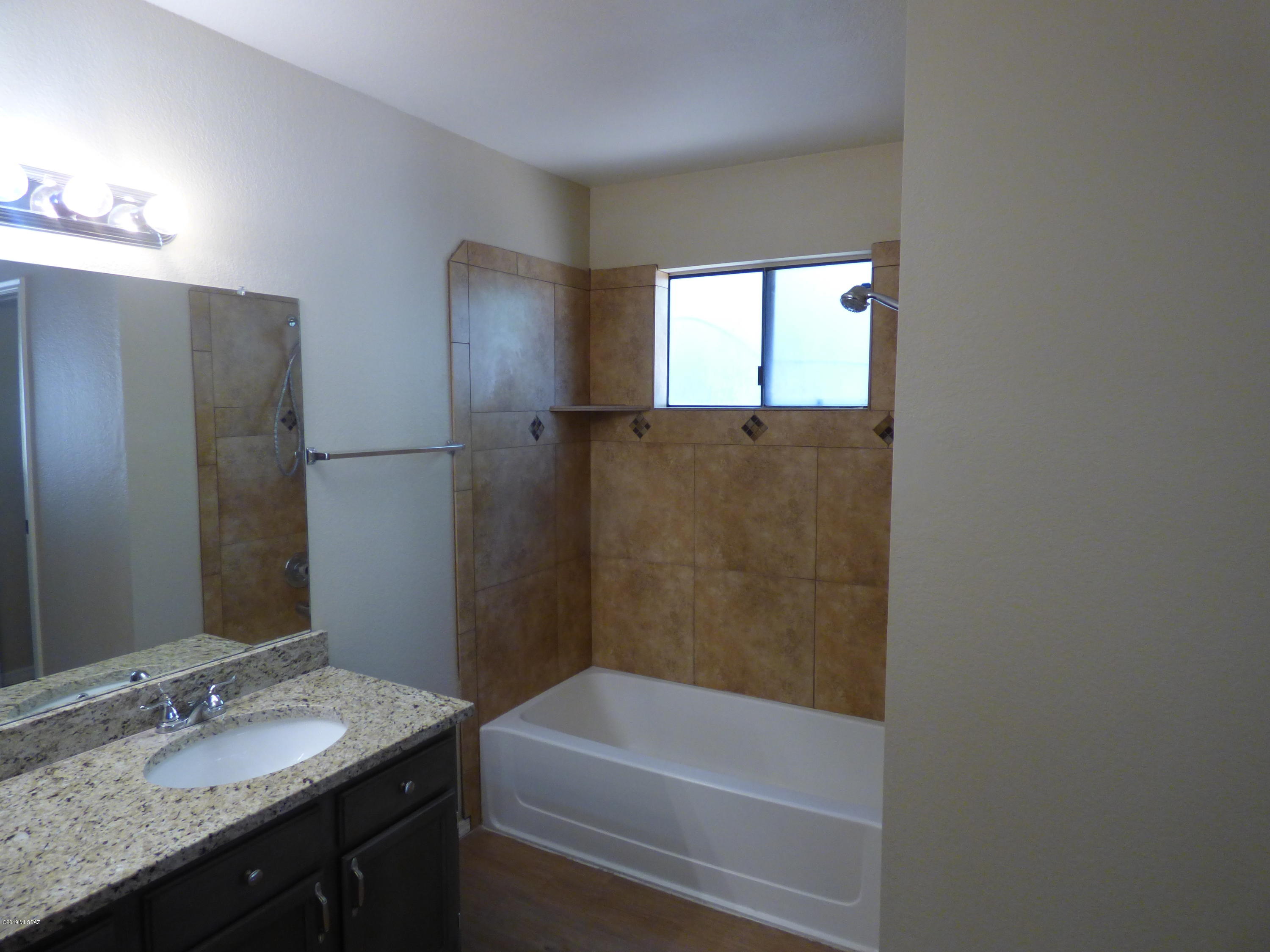 Meadowbrook (208-269) - Residential Lease