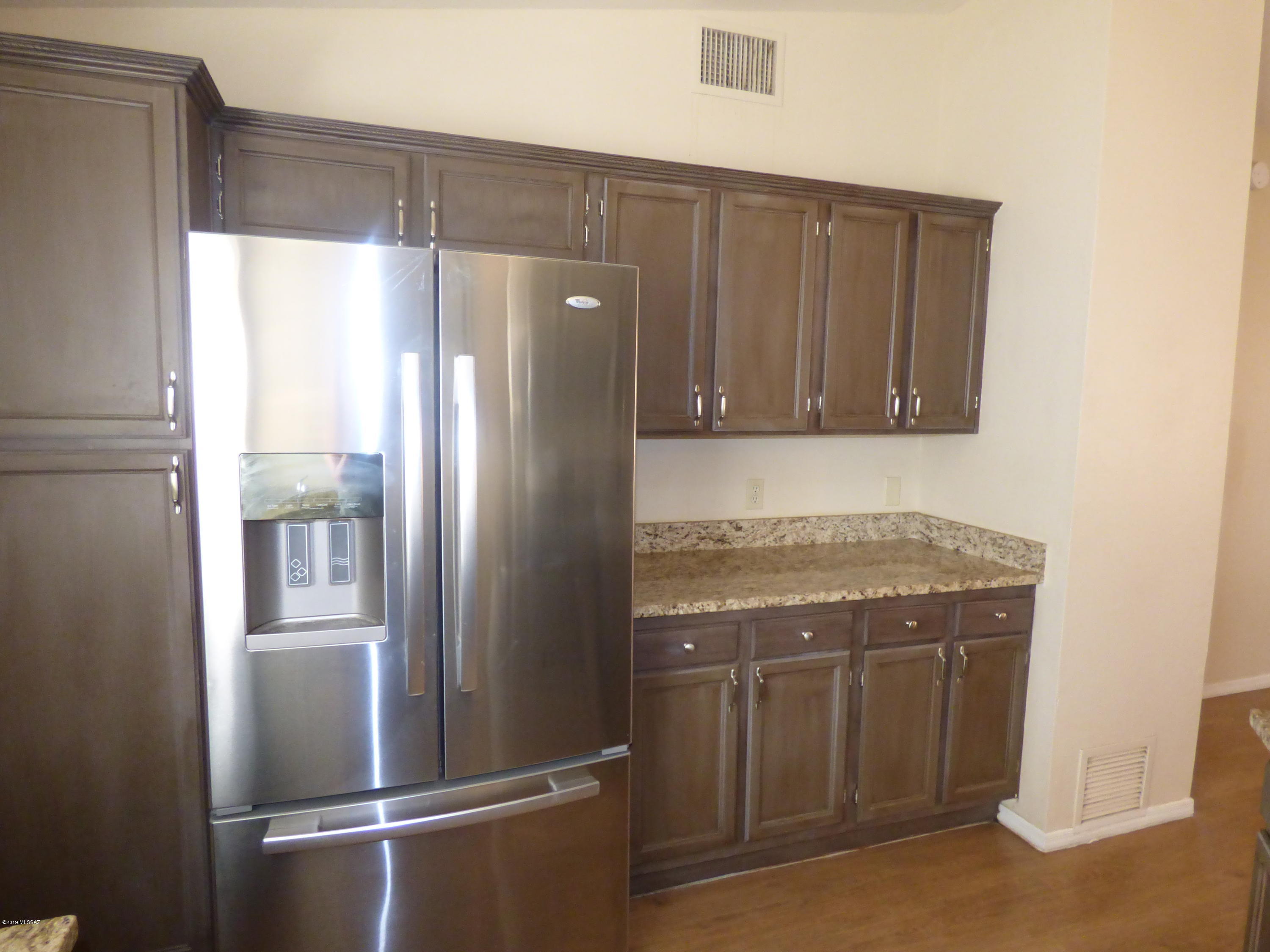 Meadowbrook (208-269) - Residential Lease