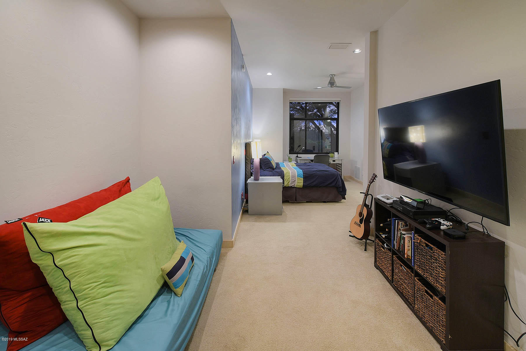 Finisterra (1-210) - Residential