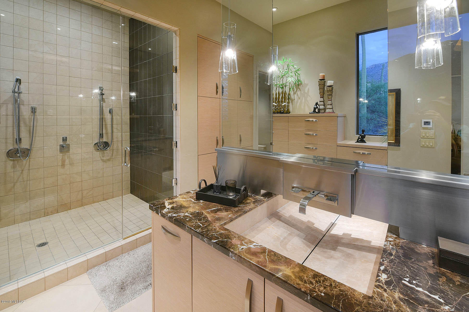 Finisterra (1-210) - Residential