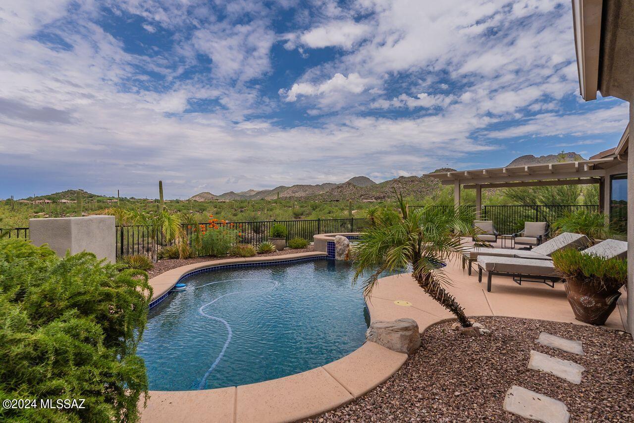 Bluffs at Dove Mountain Phase II - Residential