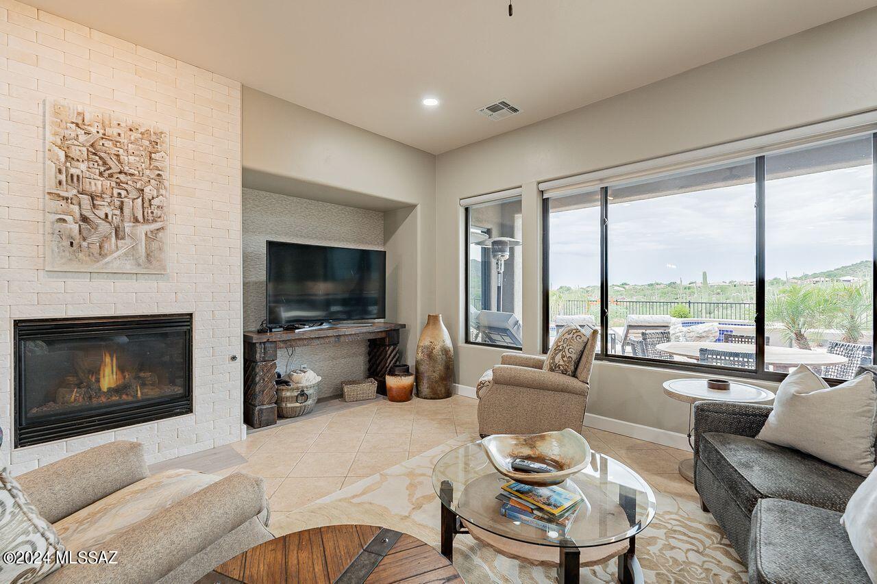 Bluffs at Dove Mountain Phase II - Residential