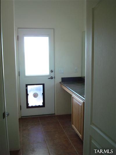Critterland II (1-148) - Residential Lease