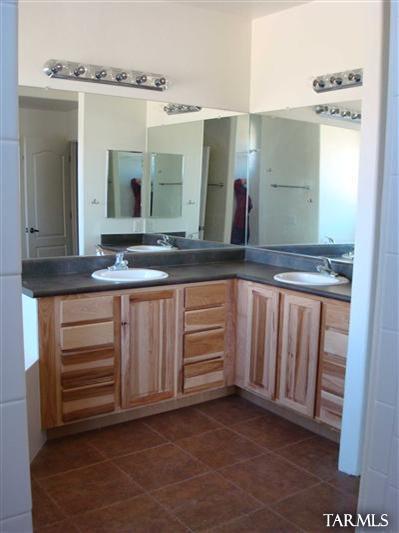 Critterland II (1-148) - Residential Lease