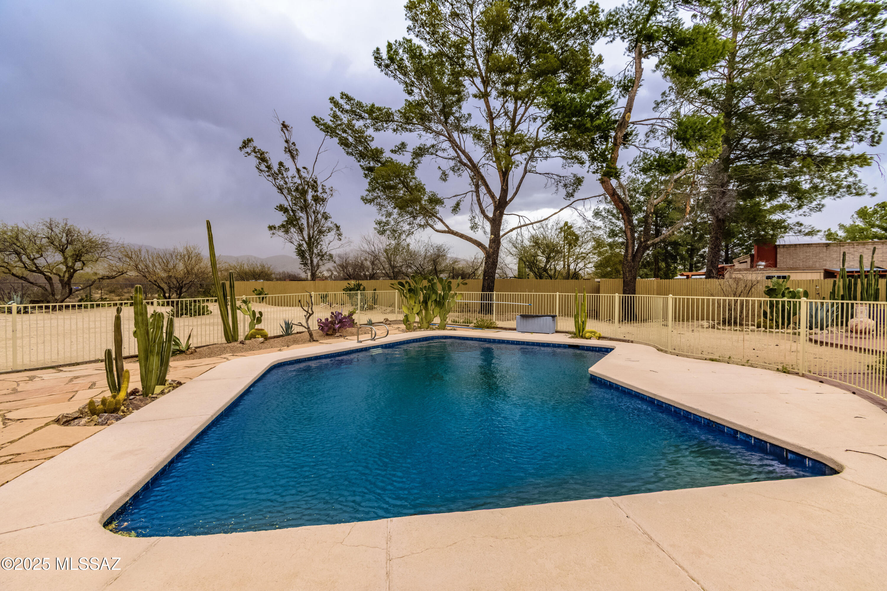 Tierra De Las Flores (1-37) - Residential