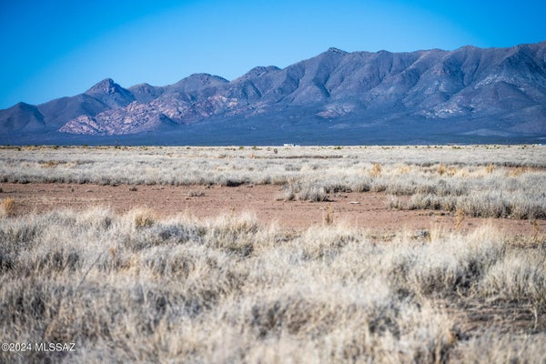 ADDRESS PRIVATE, MCNEAL, AZ 85617 - Image 6cb481ba947feaba577ee08334a0972e/2983384174