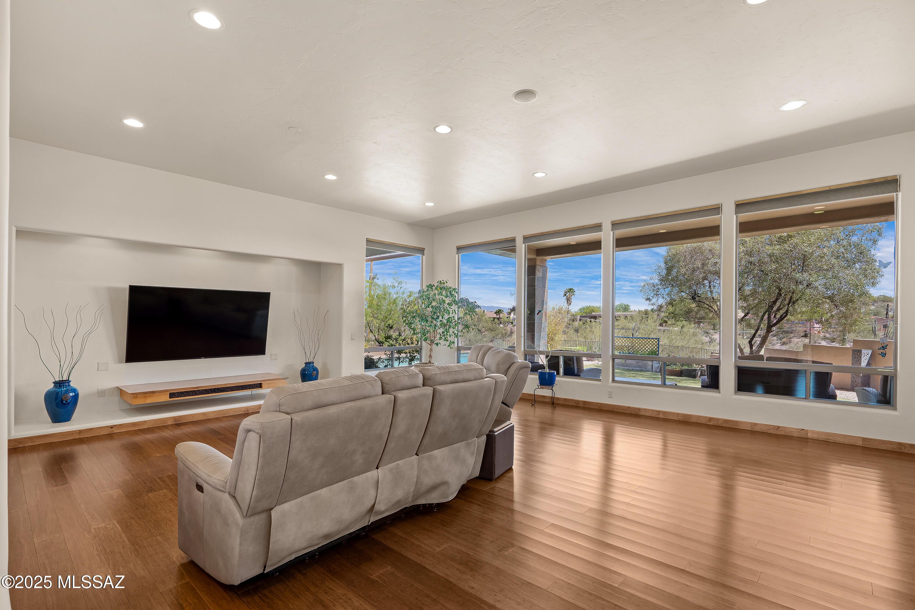Catalina Foothills Estates NO. 10 (1-72) - Residential