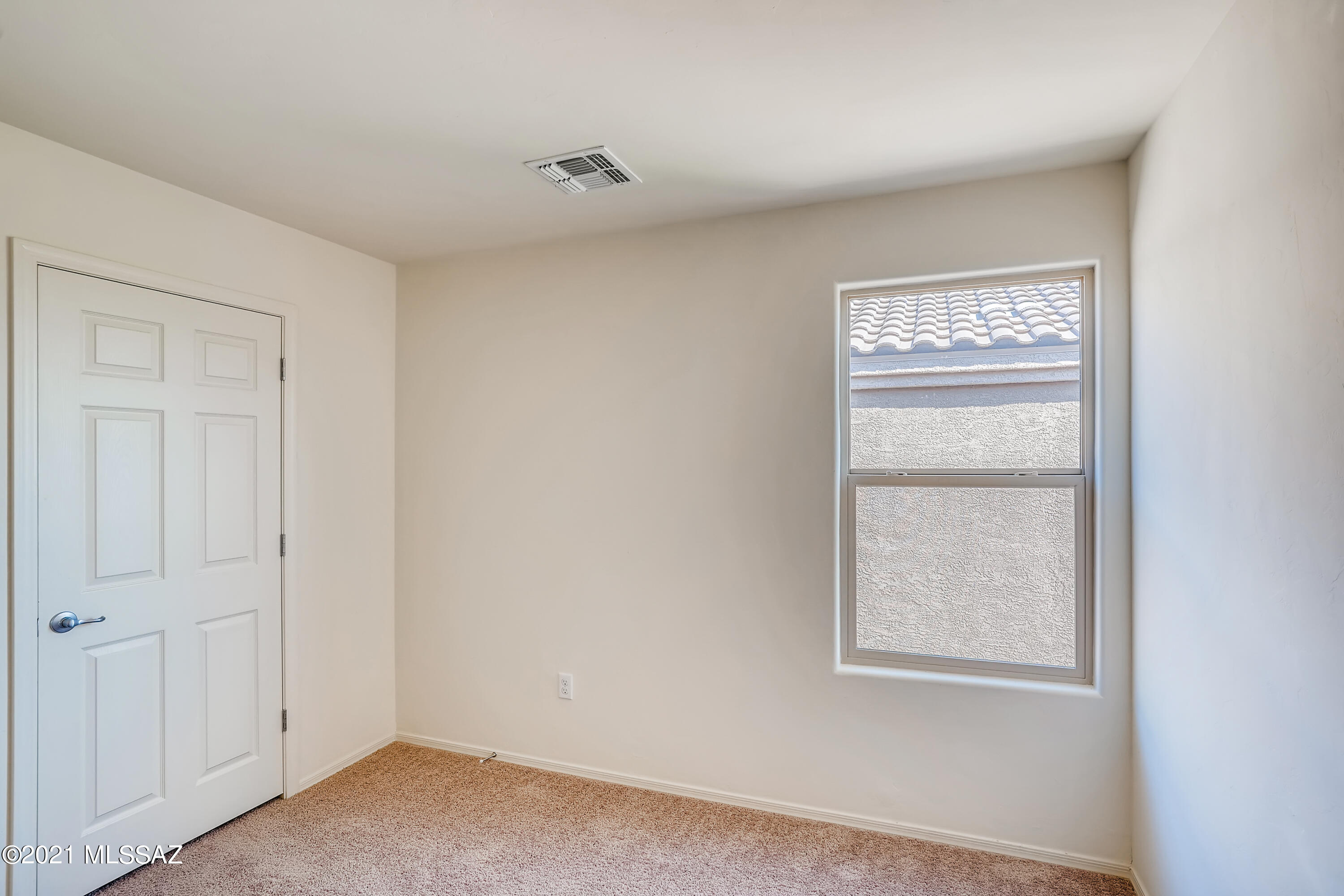 Vista Del Lago Norte SQ20140780198 - Residential