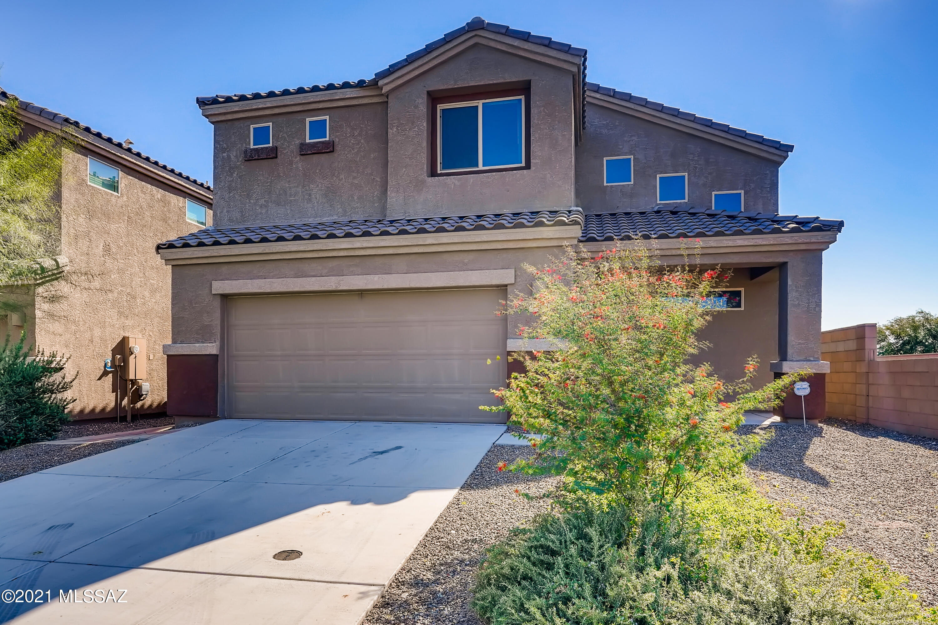 Vista Del Lago Norte SQ20140780198 - Residential