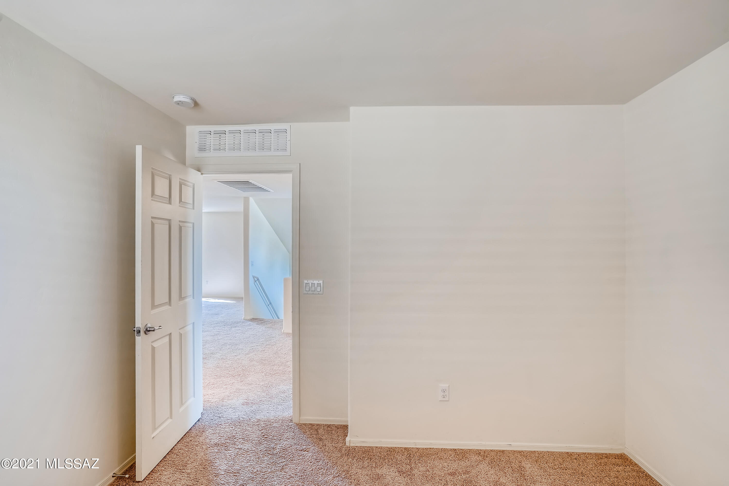 Vista Del Lago Norte SQ20140780198 - Residential