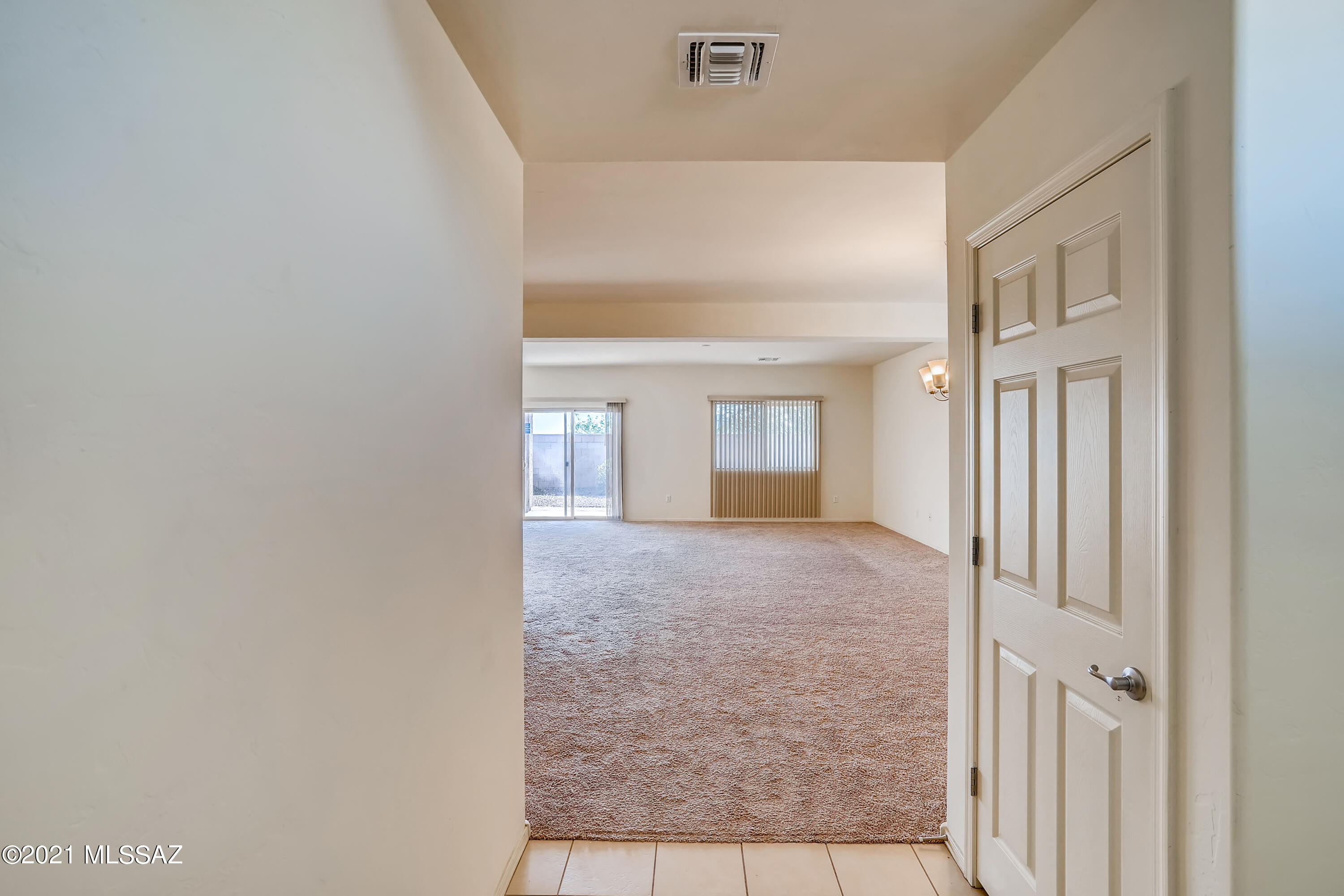 Vista Del Lago Norte SQ20140780198 - Residential