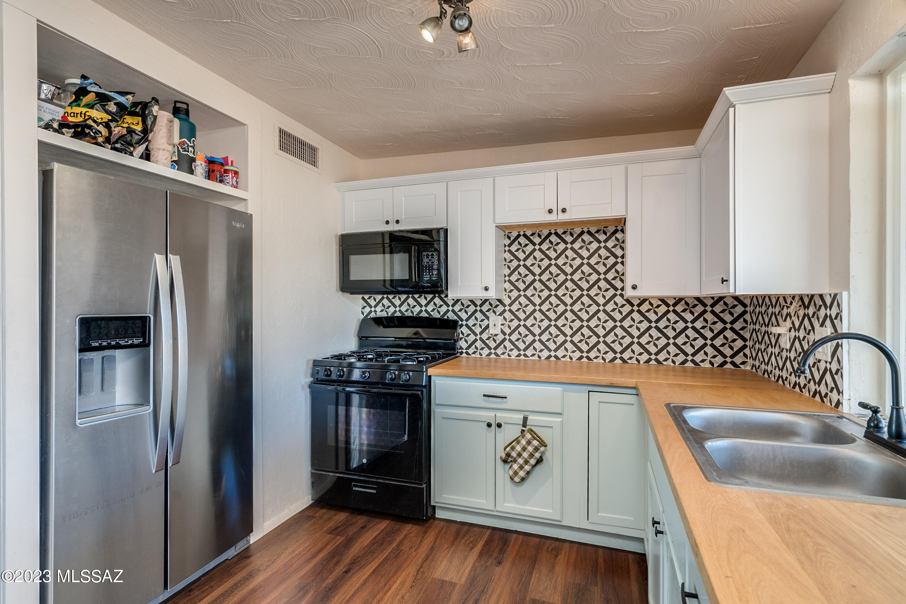 Valley View East NO. 6 (1-143) - Residential