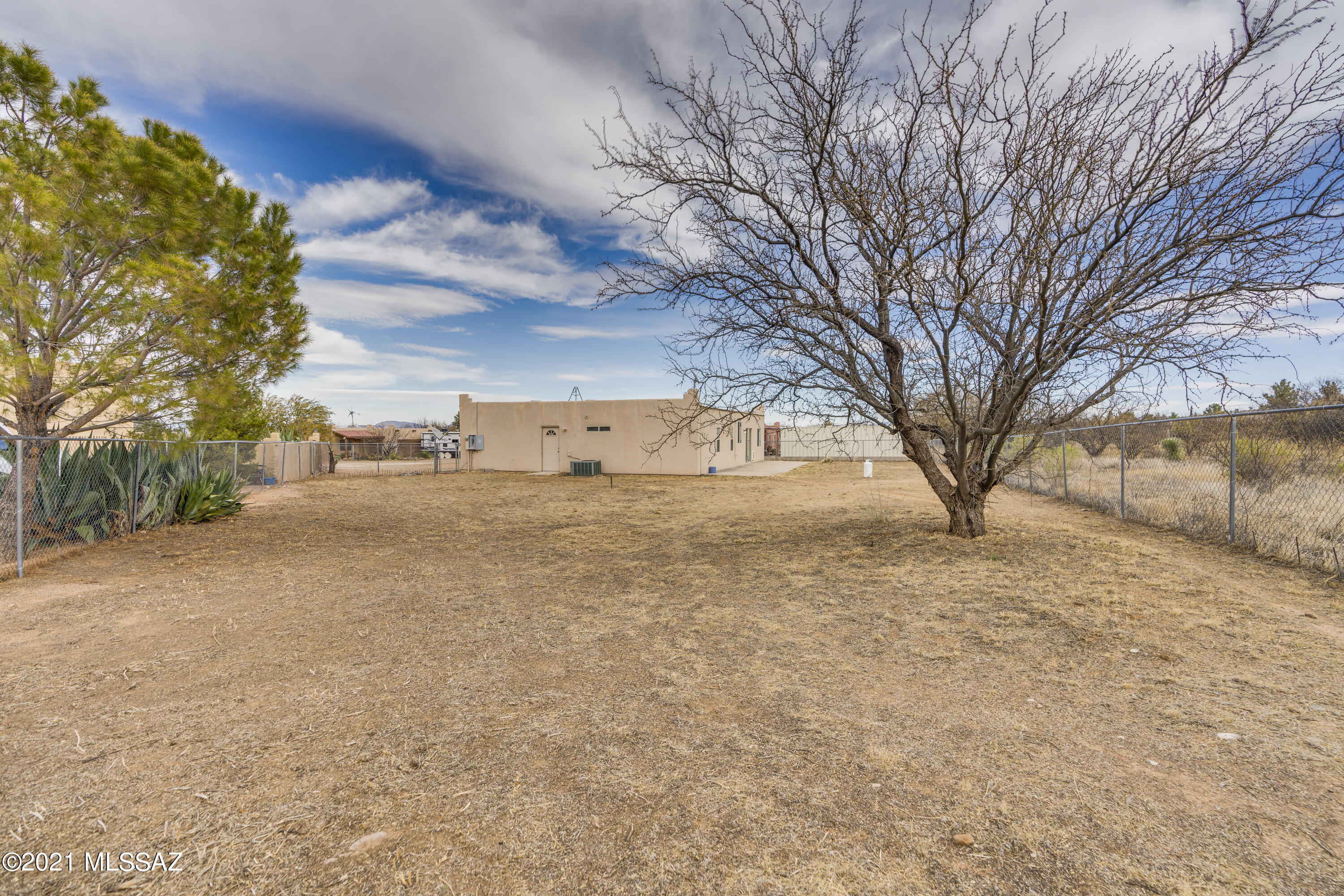 Mescal Lakes - Residential