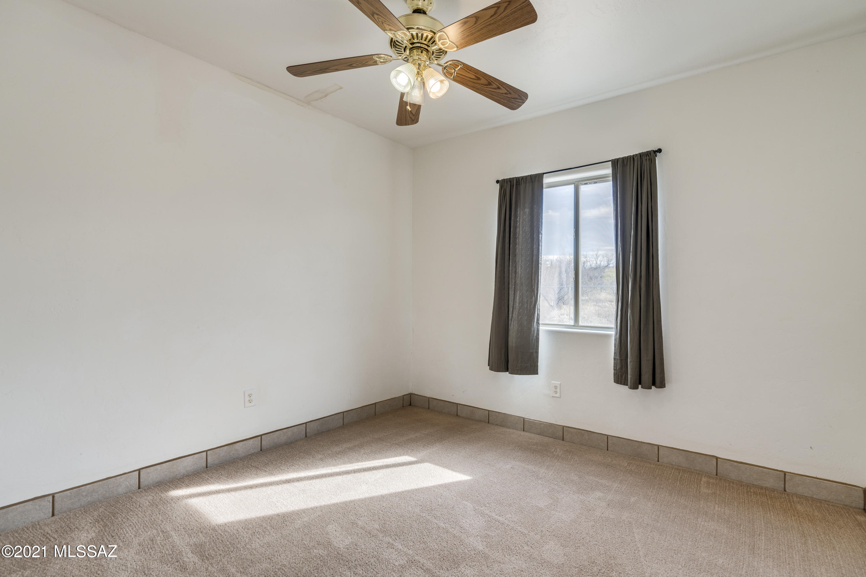 Mescal Lakes - Residential