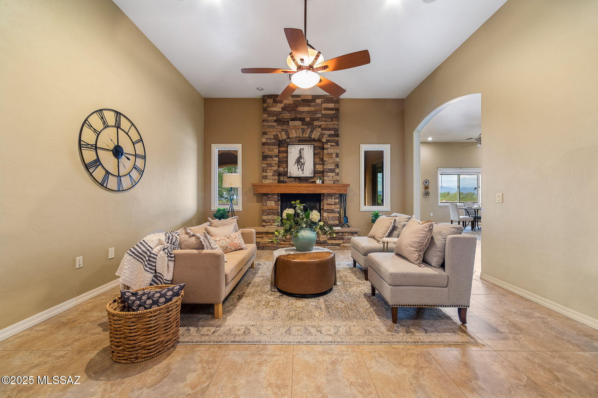 1248 N Calle Rinconado