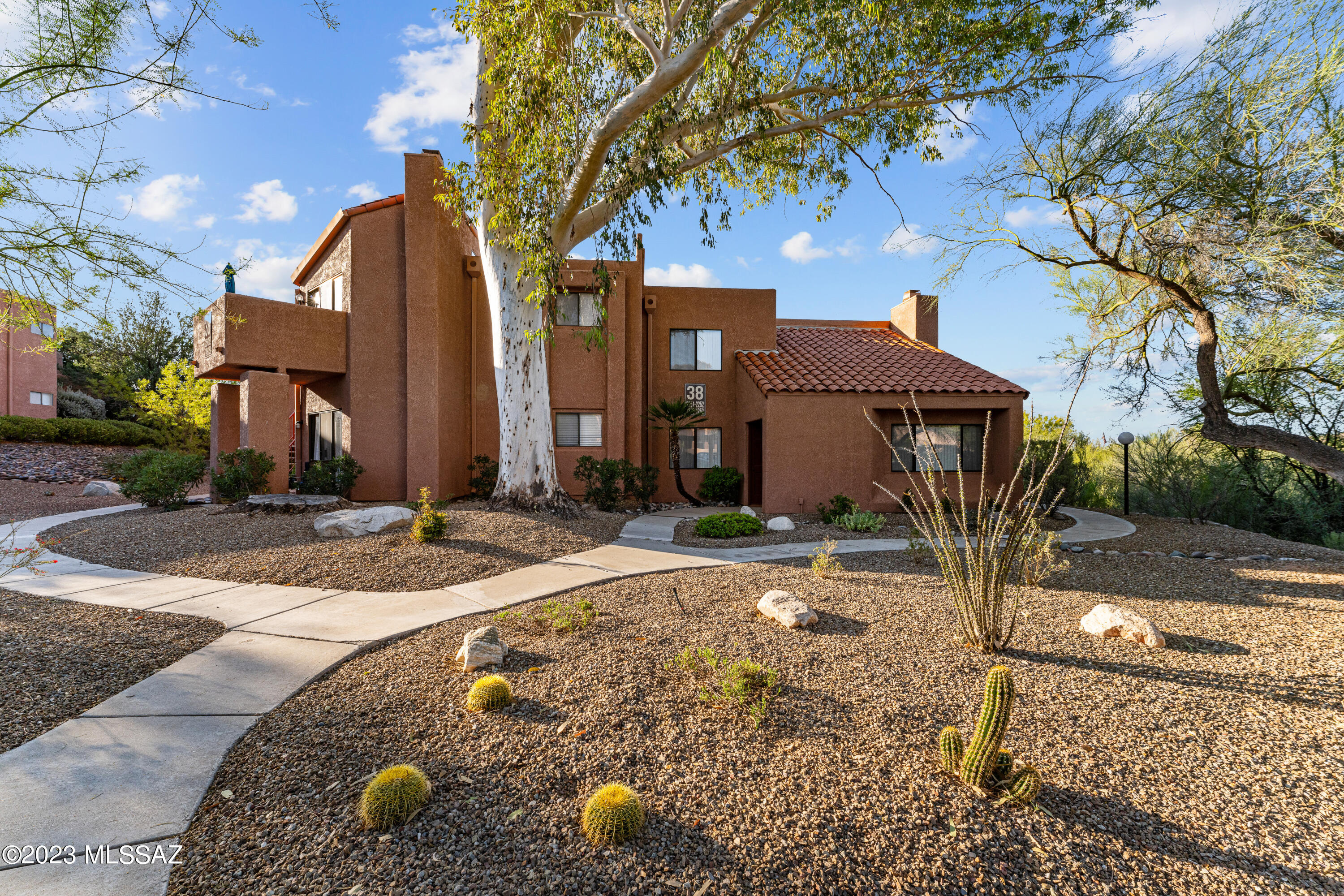 Ventana Vista Condominiums - Residential