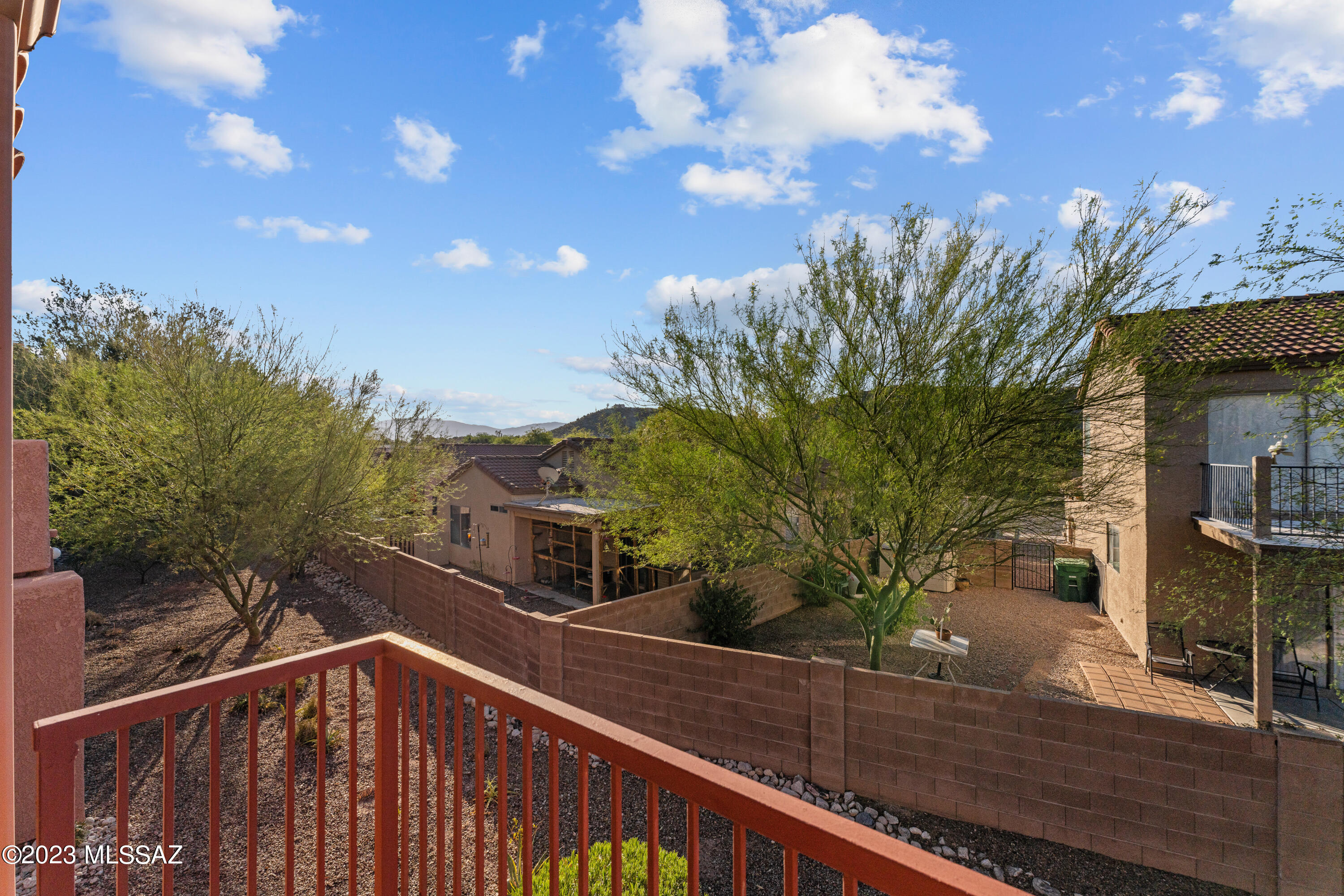 Ventana Vista Condominiums - Residential
