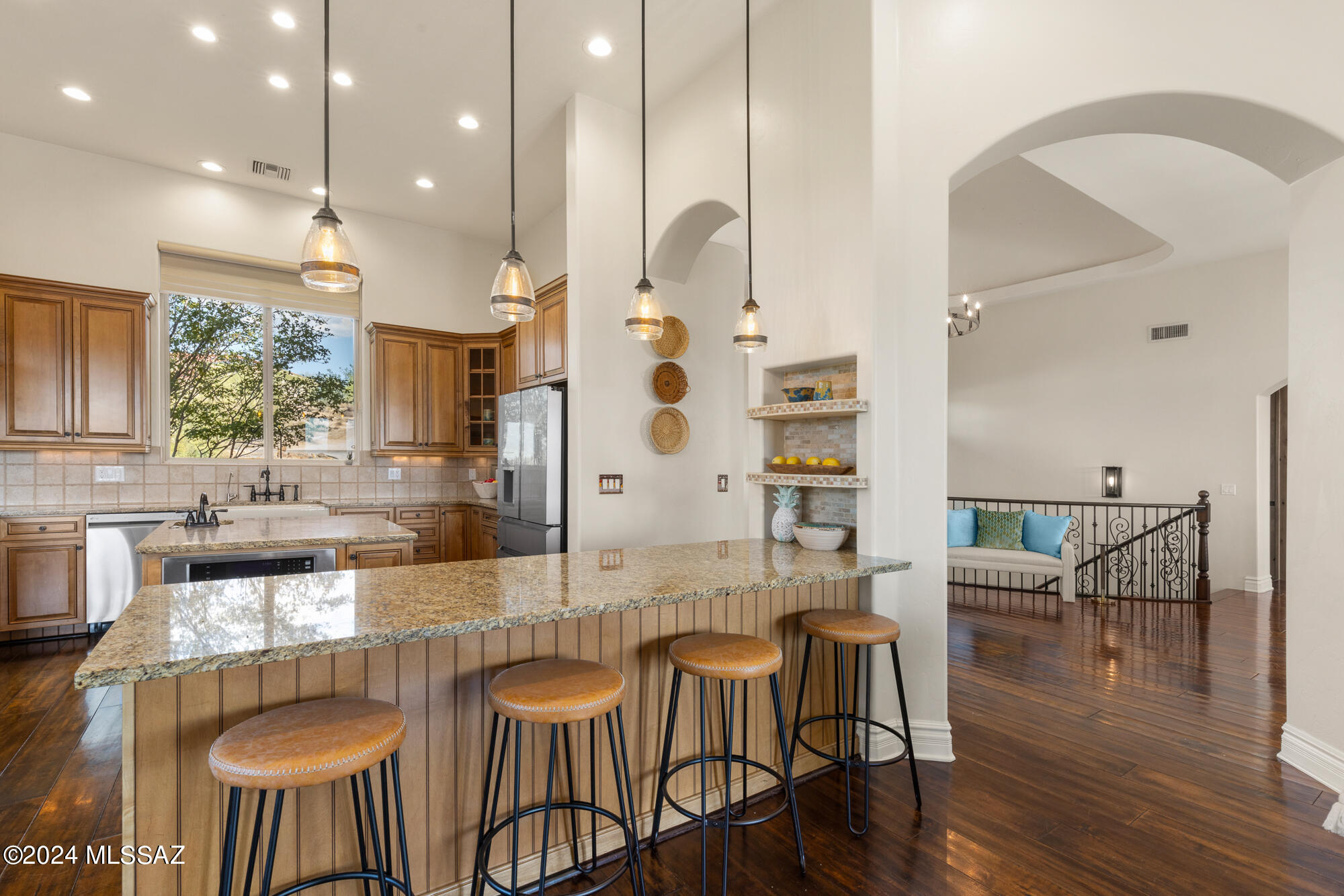 Tecolote De Oro (1-14) - Residential