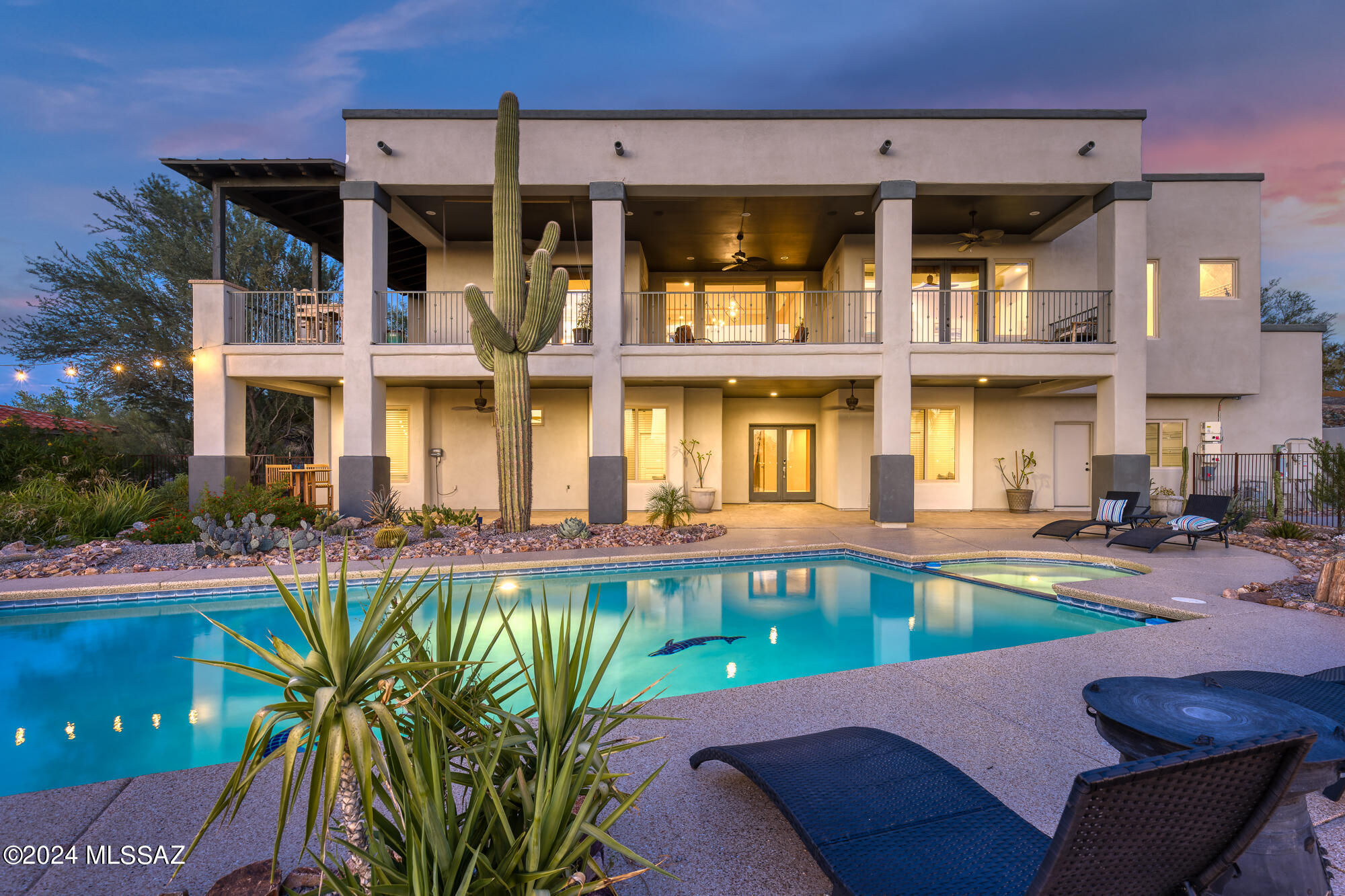 Tecolote De Oro (1-14) - Residential
