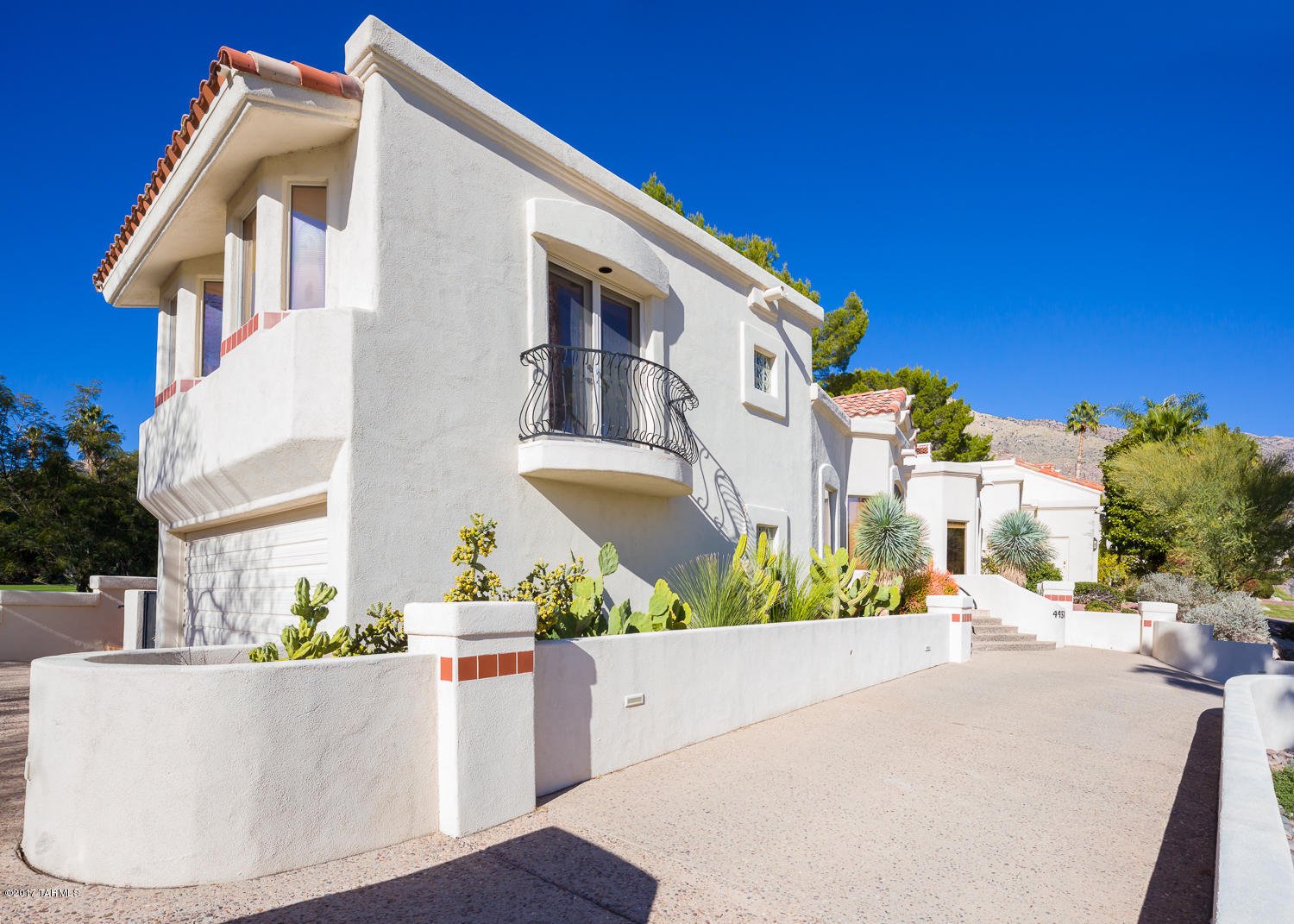 El Diamante Townhomes (1-15) - Residential