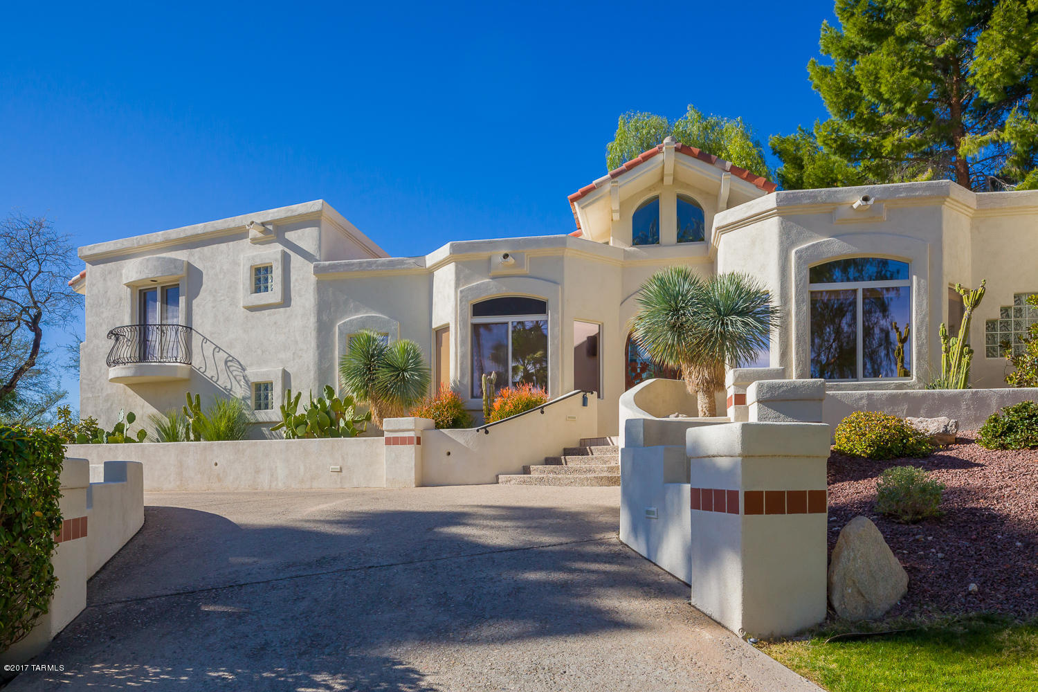 El Diamante Townhomes (1-15) - Residential