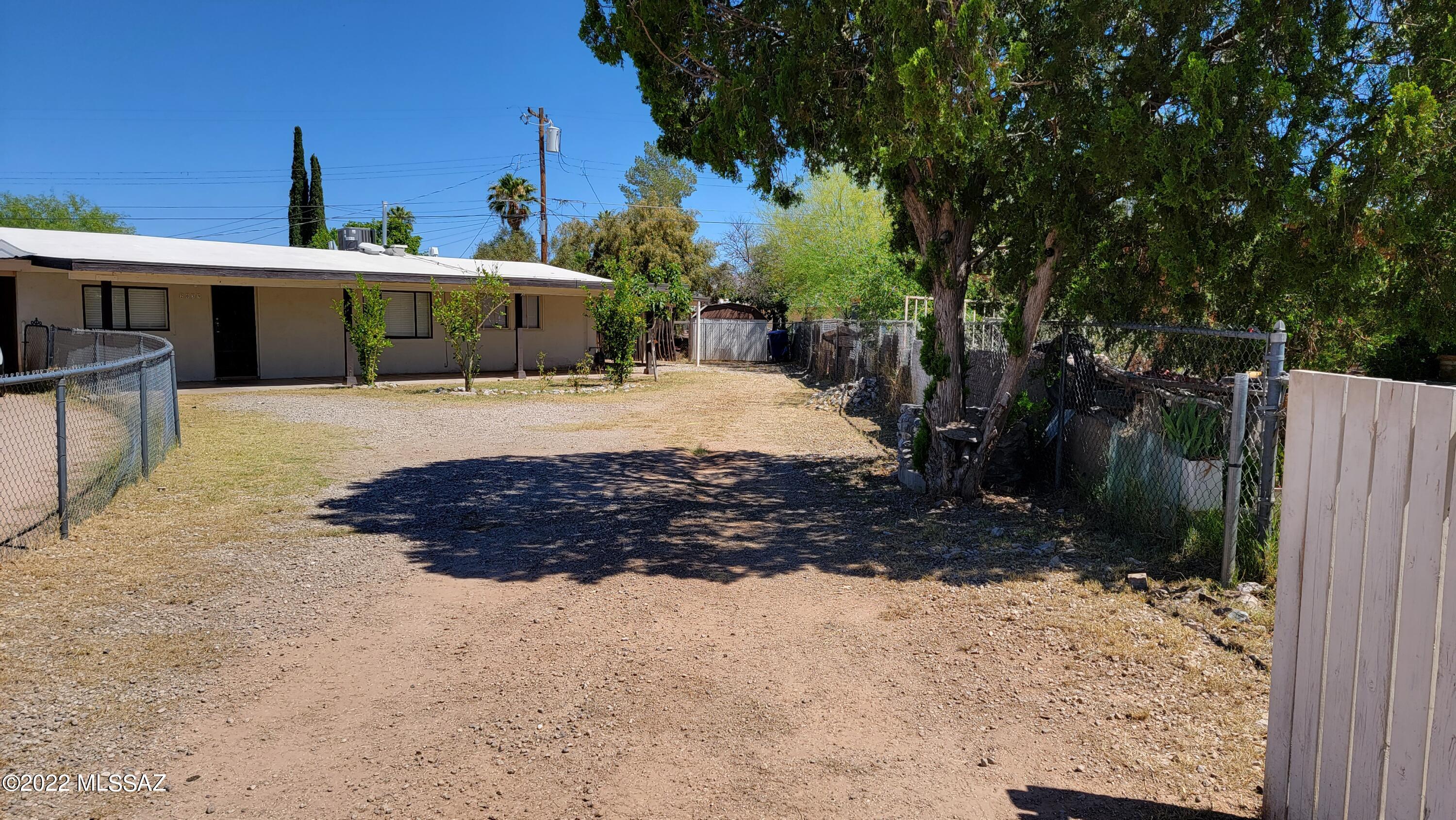 Pueblo Gardens - Residential