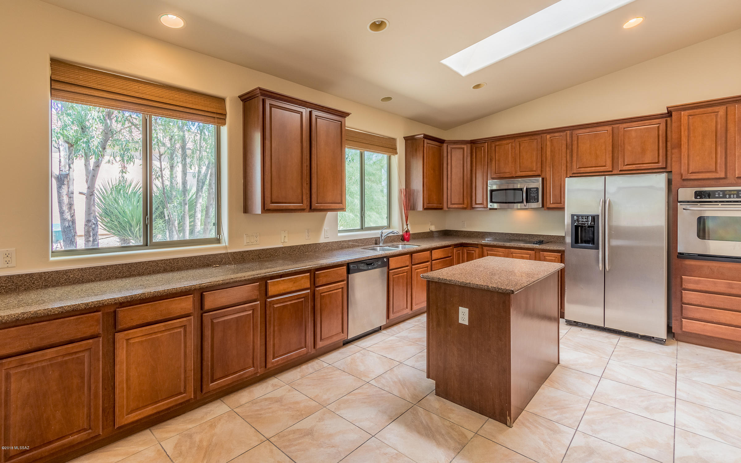 Loma Alta (1-89) - Residential Lease
