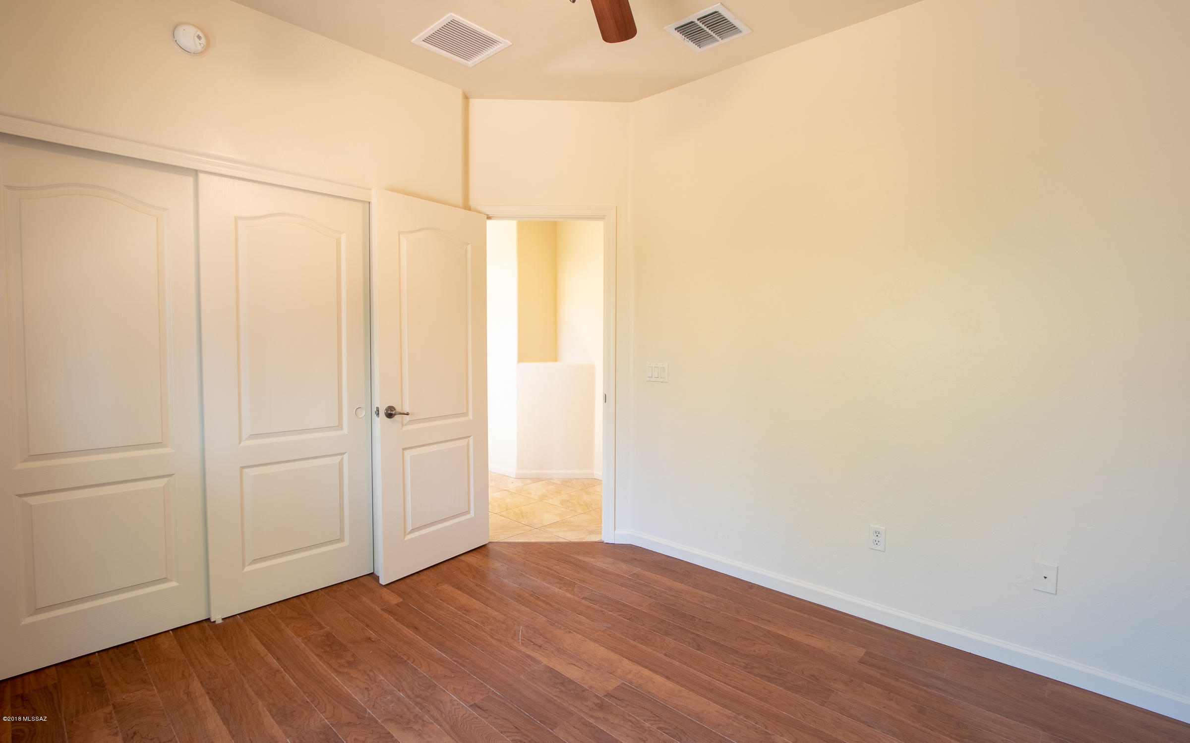Loma Alta (1-89) - Residential Lease