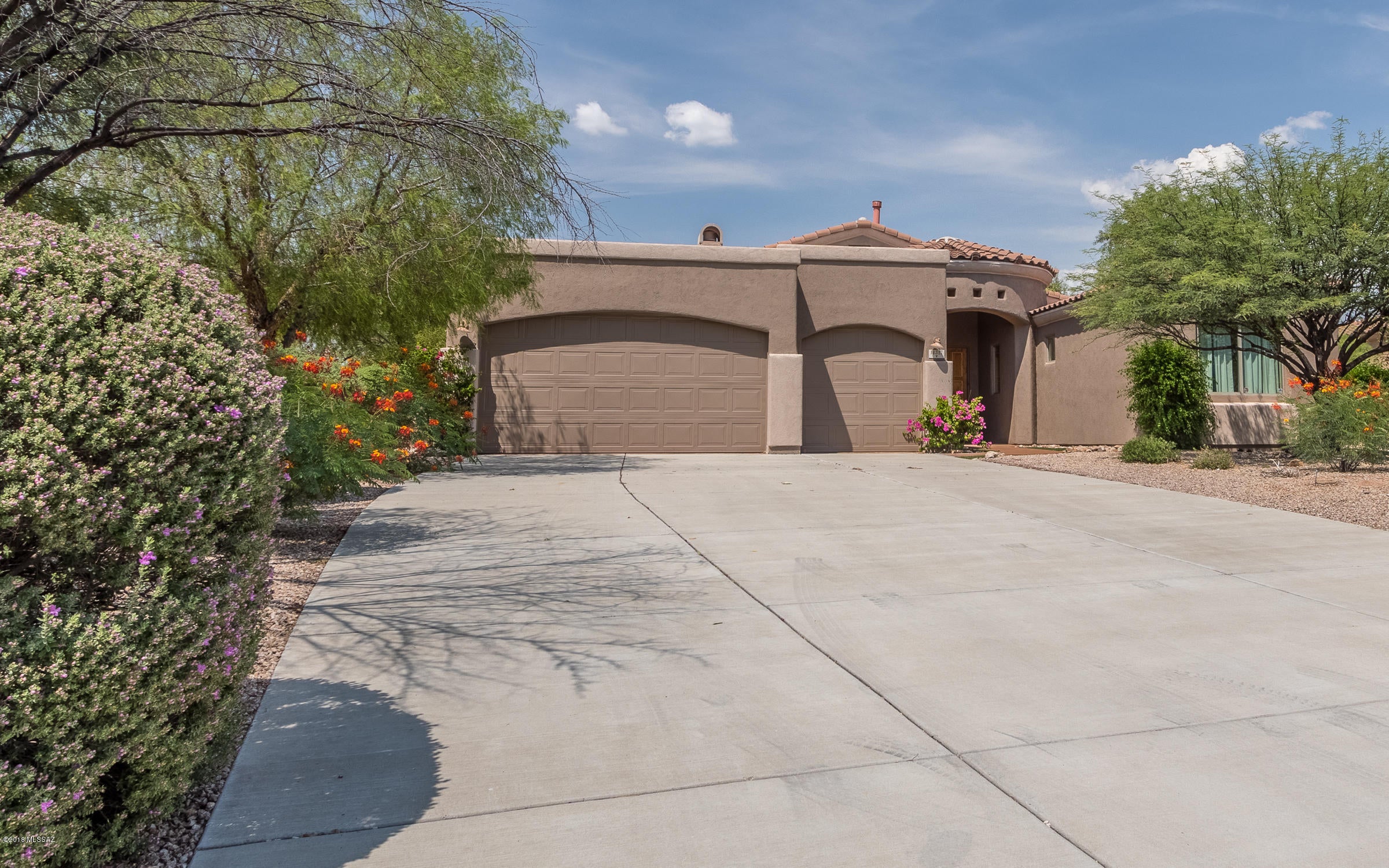 Loma Alta (1-89) - Residential Lease