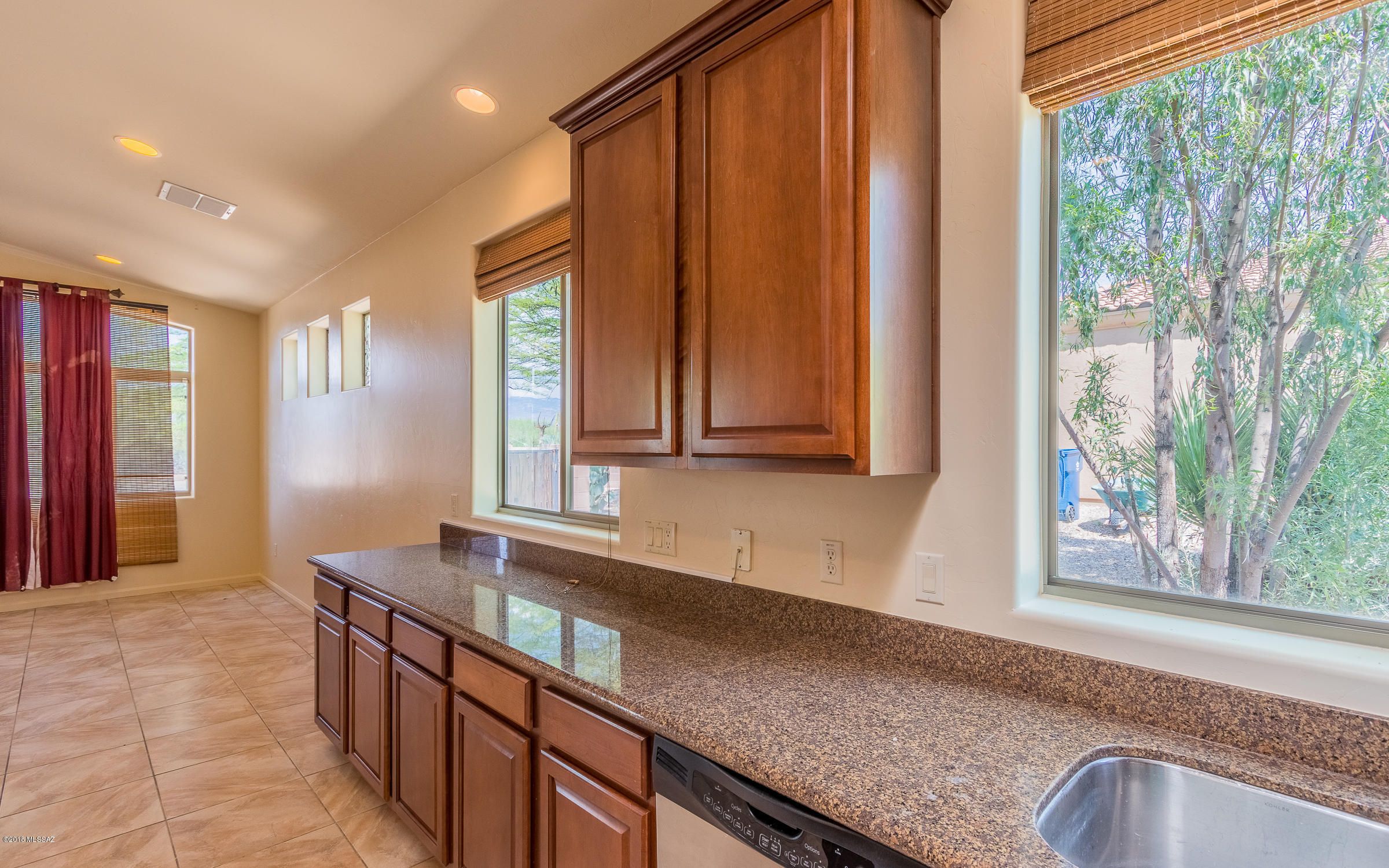 Loma Alta (1-89) - Residential Lease