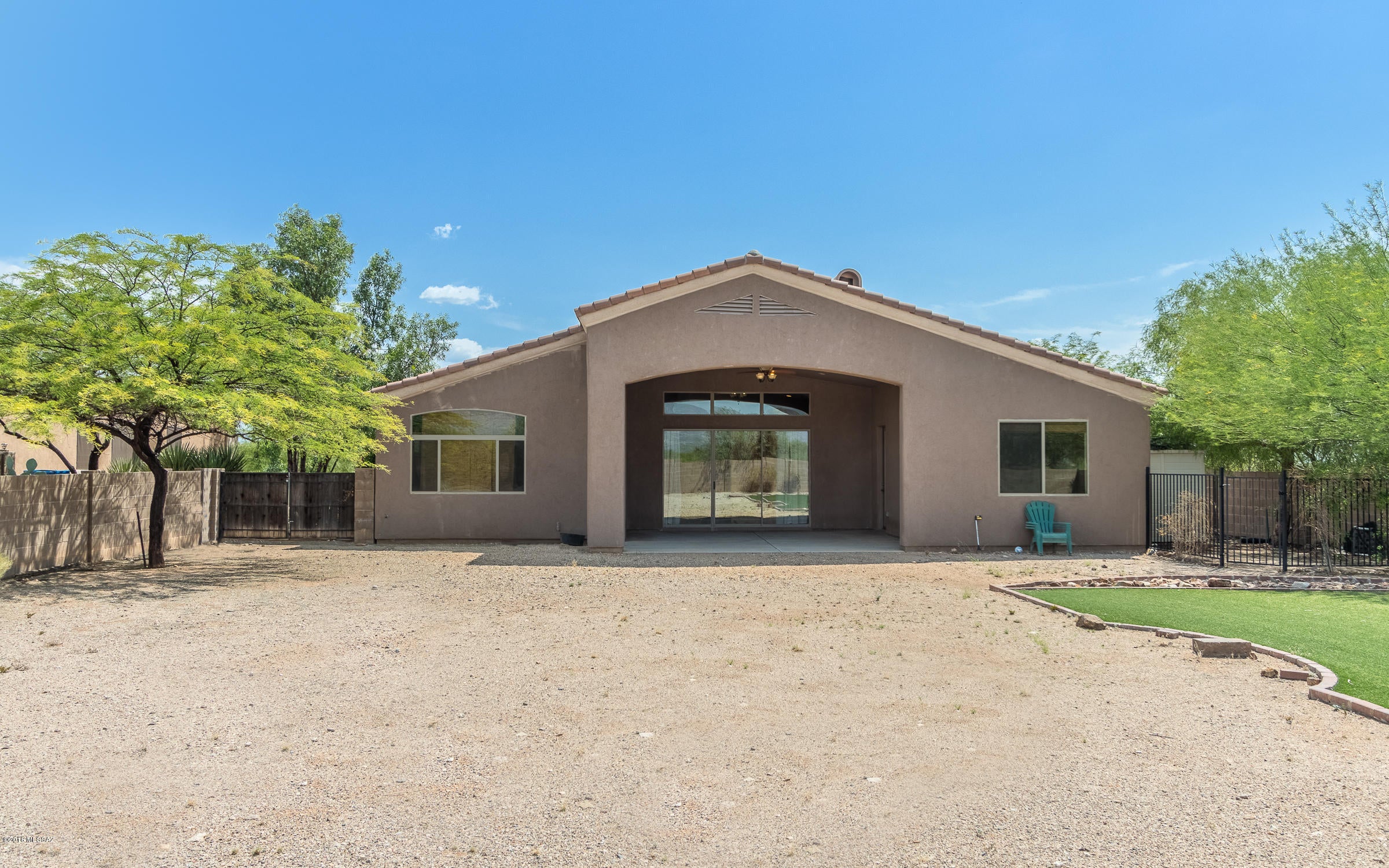 Loma Alta (1-89) - Residential Lease