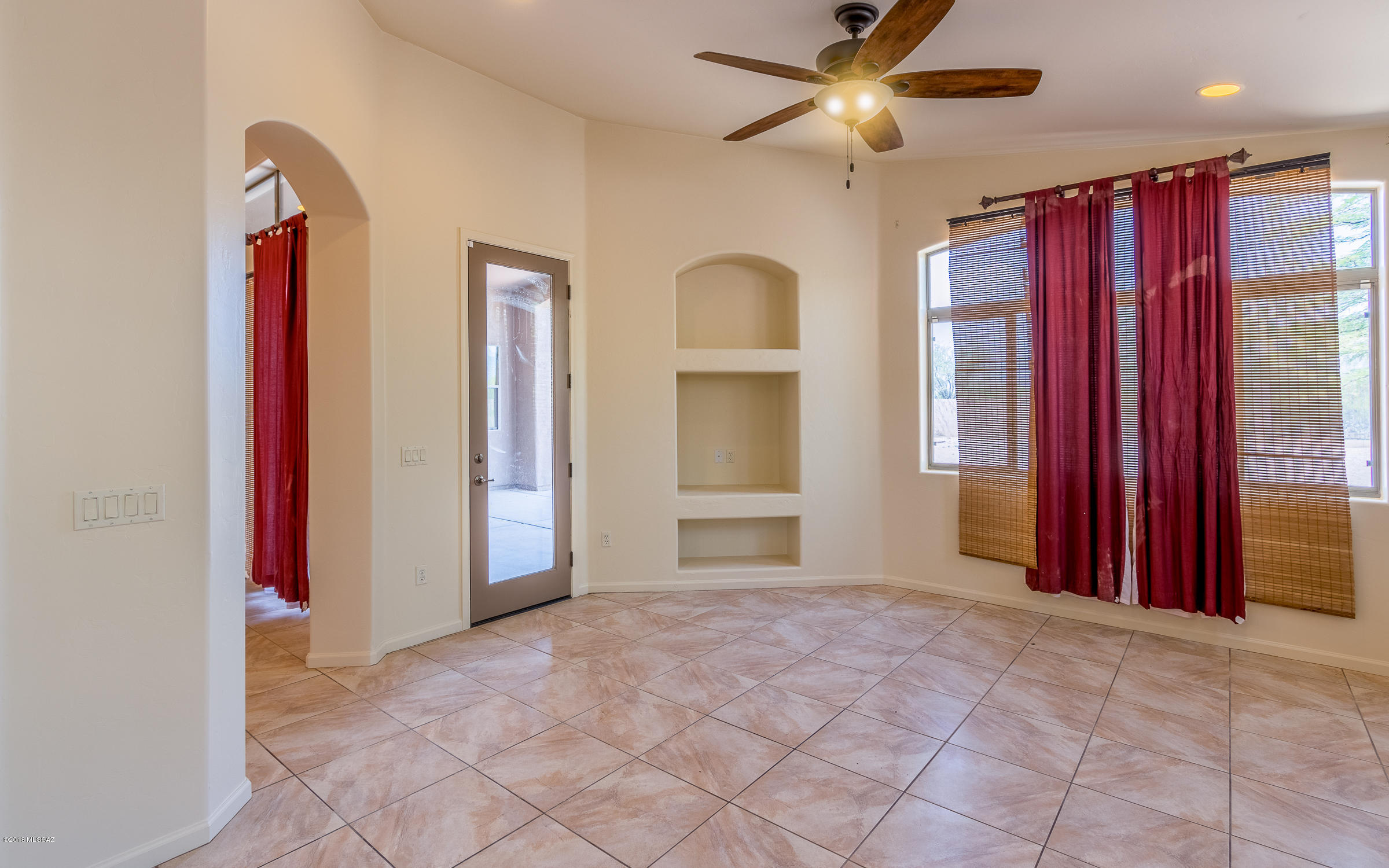 Loma Alta (1-89) - Residential Lease
