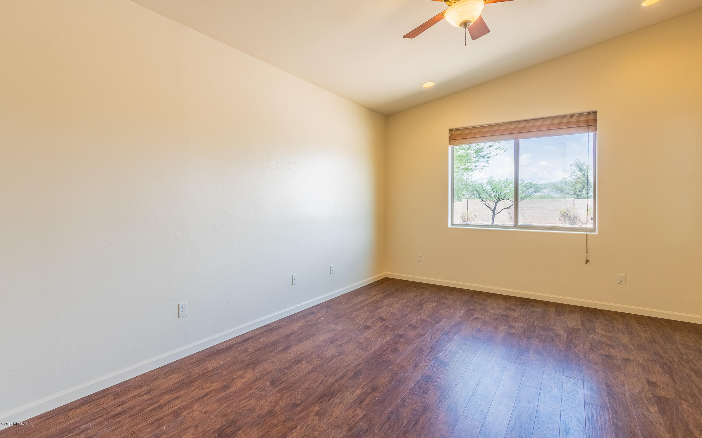Loma Alta (1-89) - Residential Lease