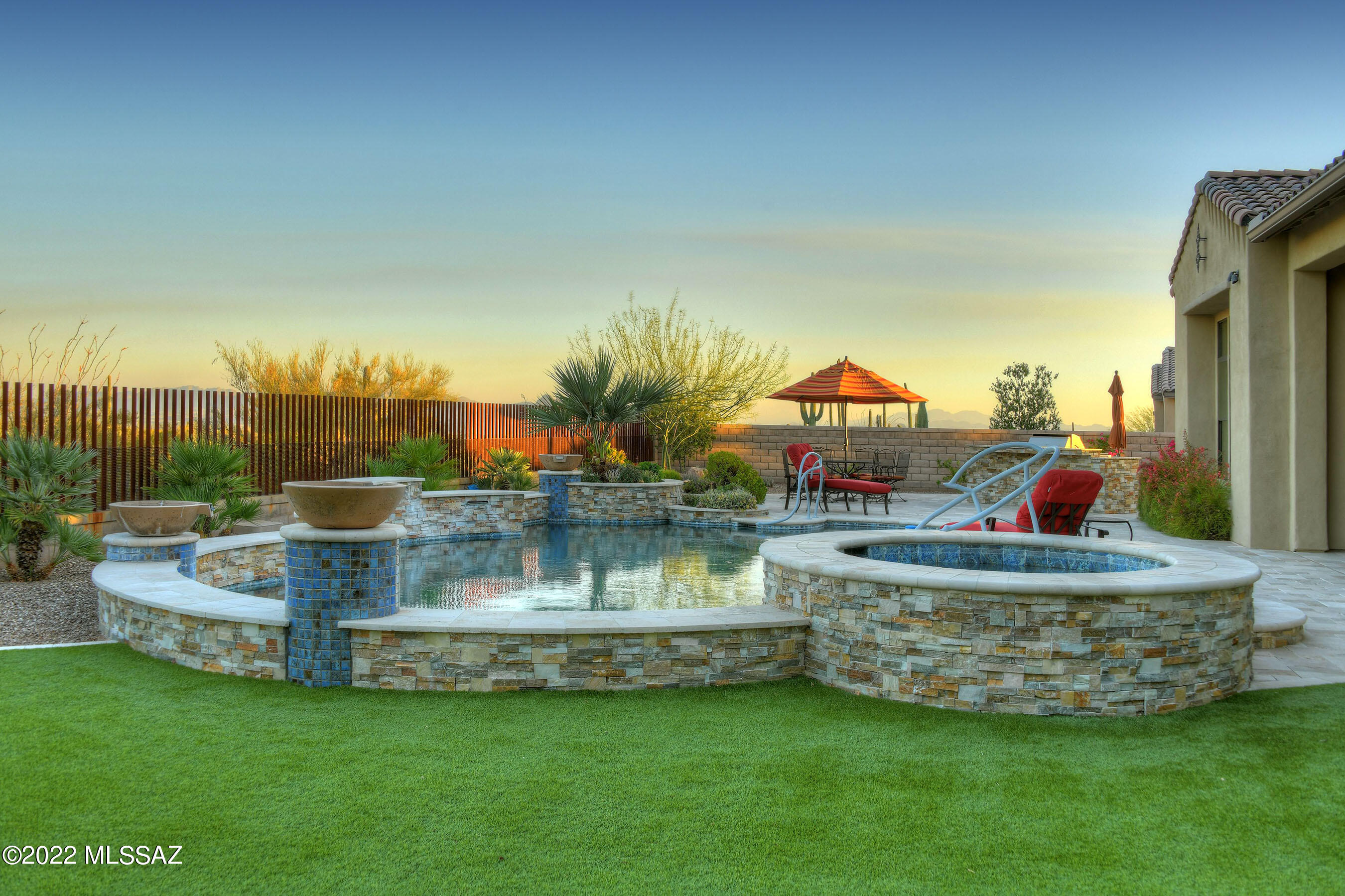 Los Saguaros At Dove Mountain SQ20121640199 - Residential
