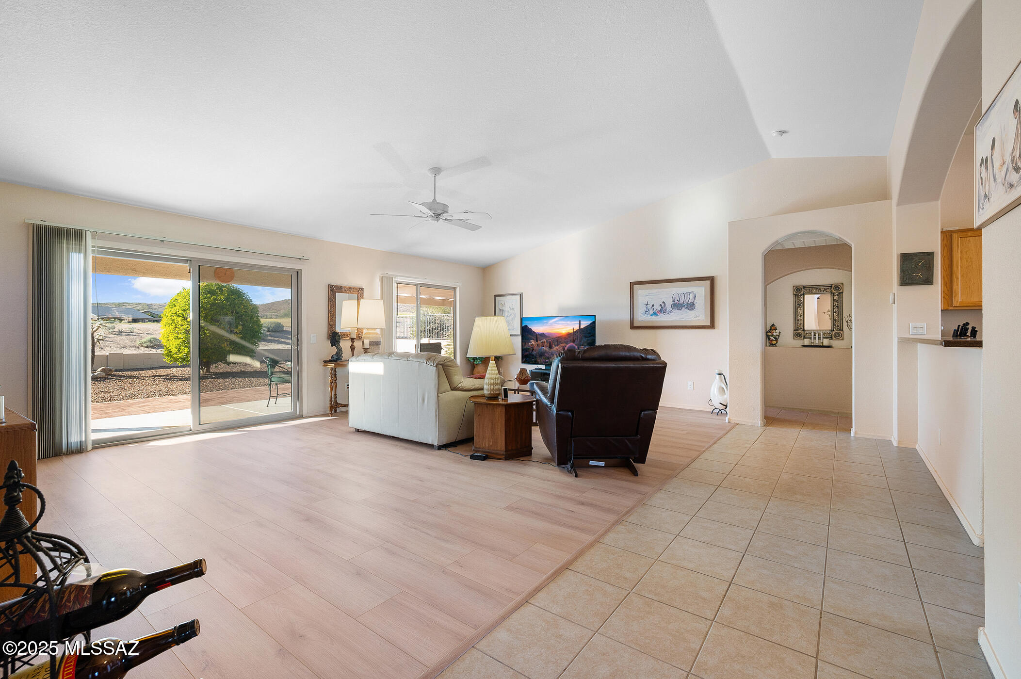 37592 S Desert Bluff Drive