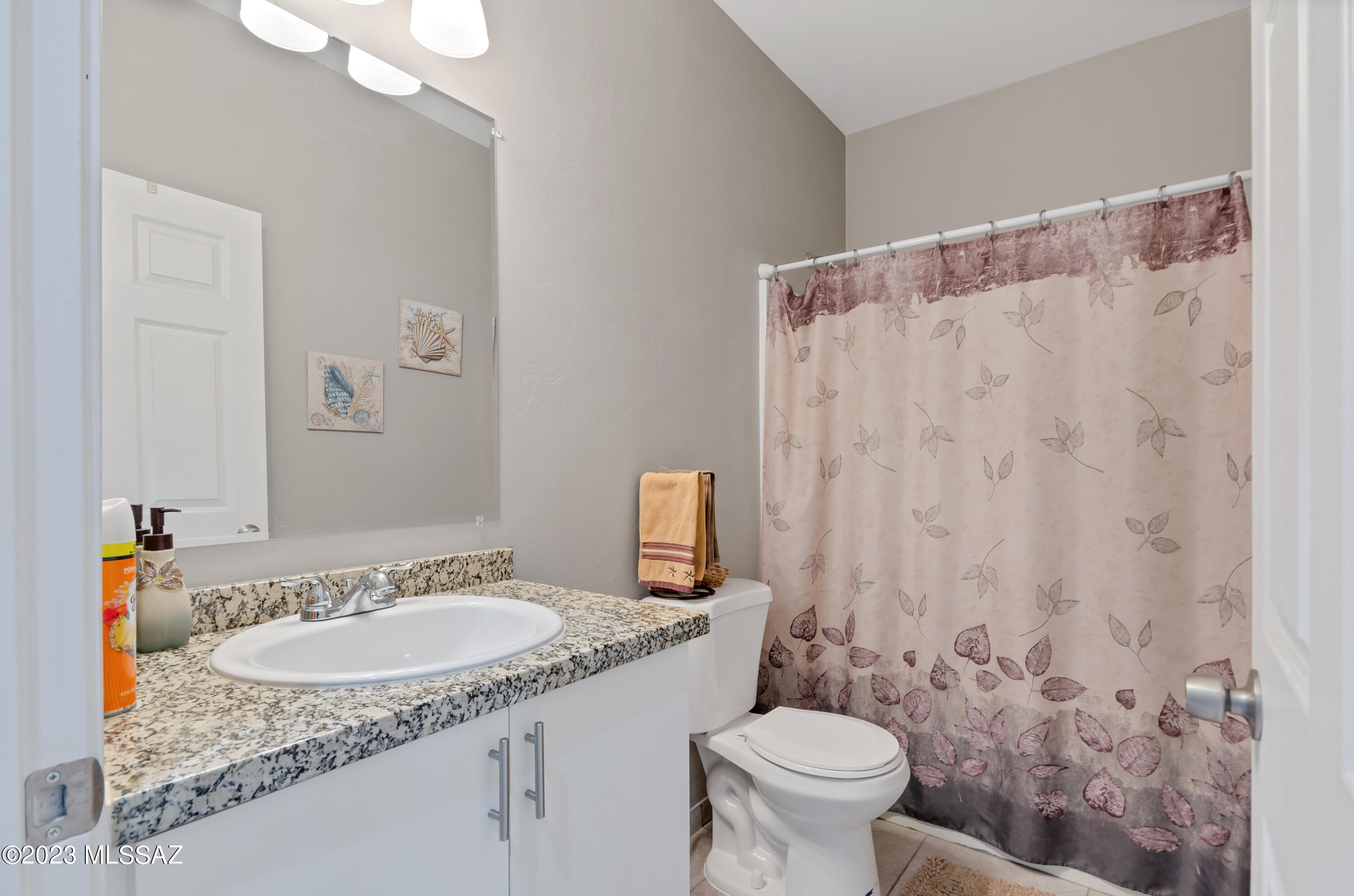 New Tucson Unit NO. 4 (1-203) - Residential