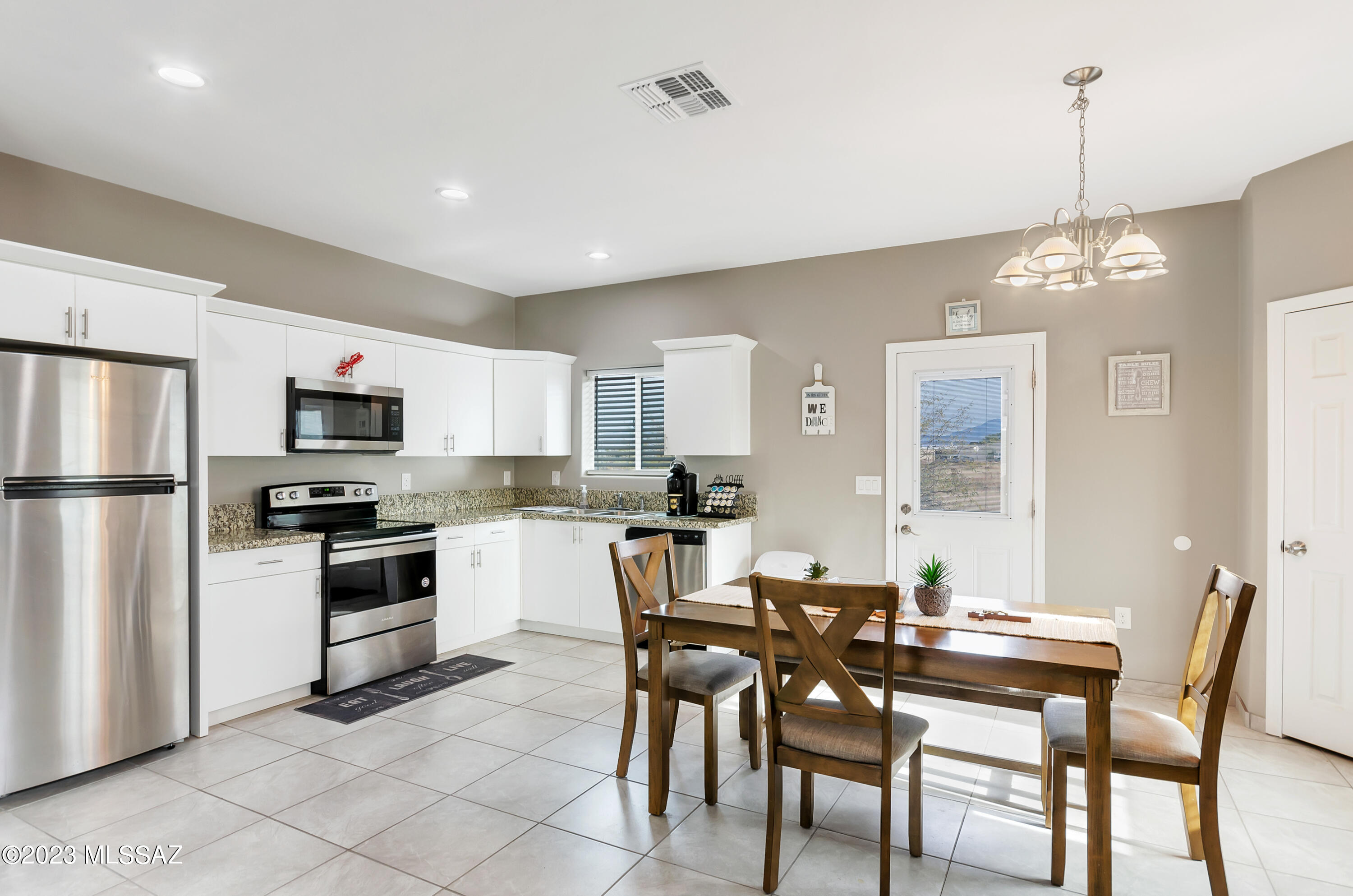 New Tucson Unit NO. 4 (1-203) - Residential